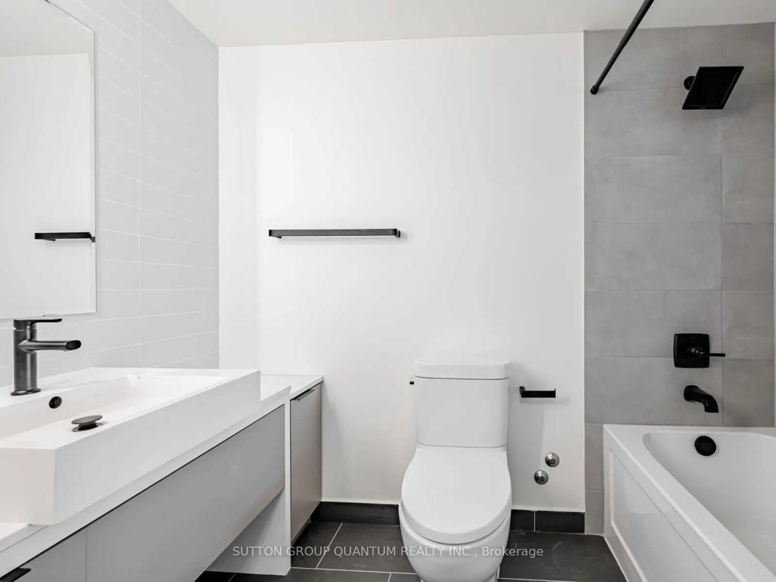 5 Hanna Avenue, #741