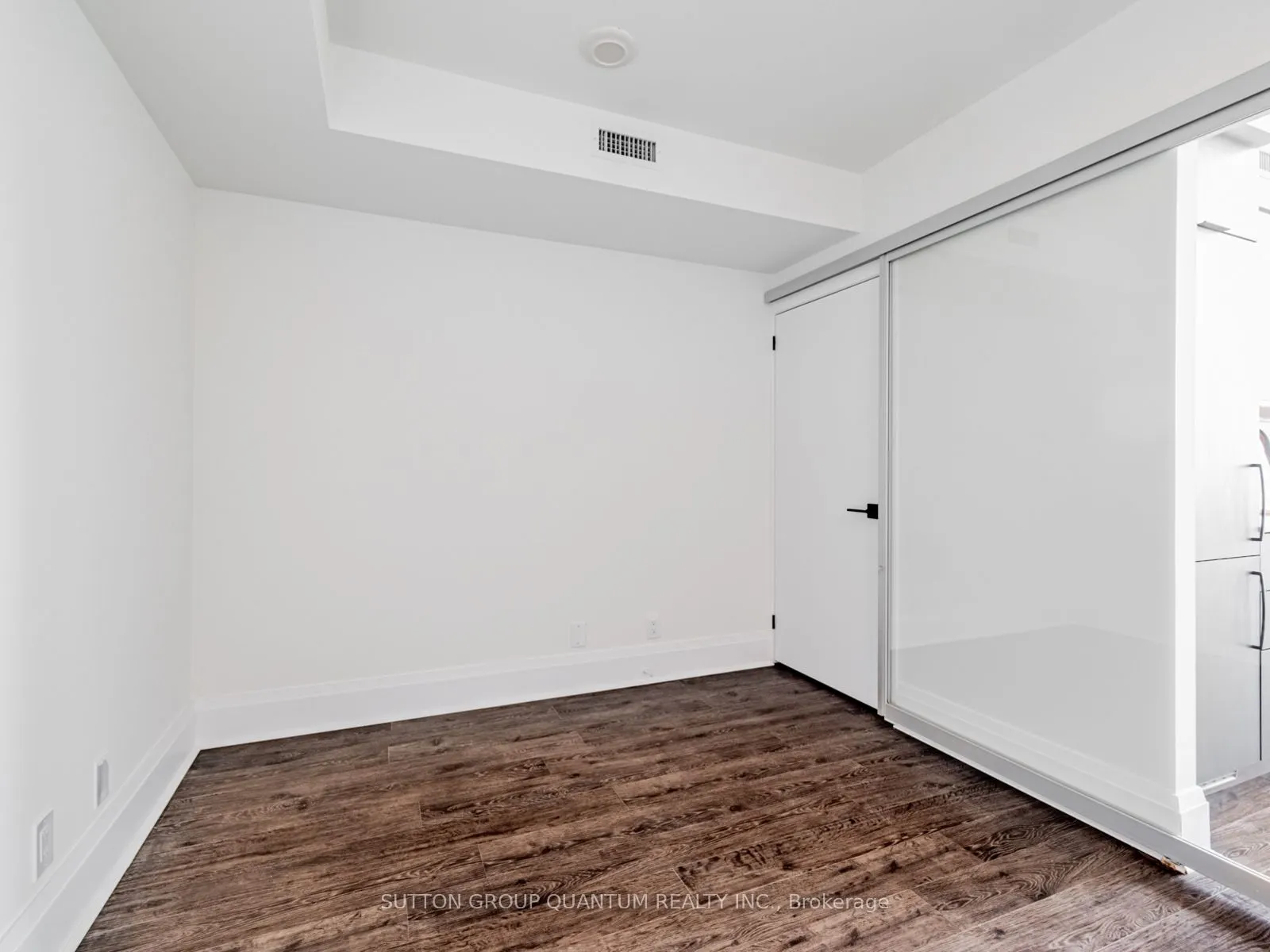 5 Hanna Avenue, #741