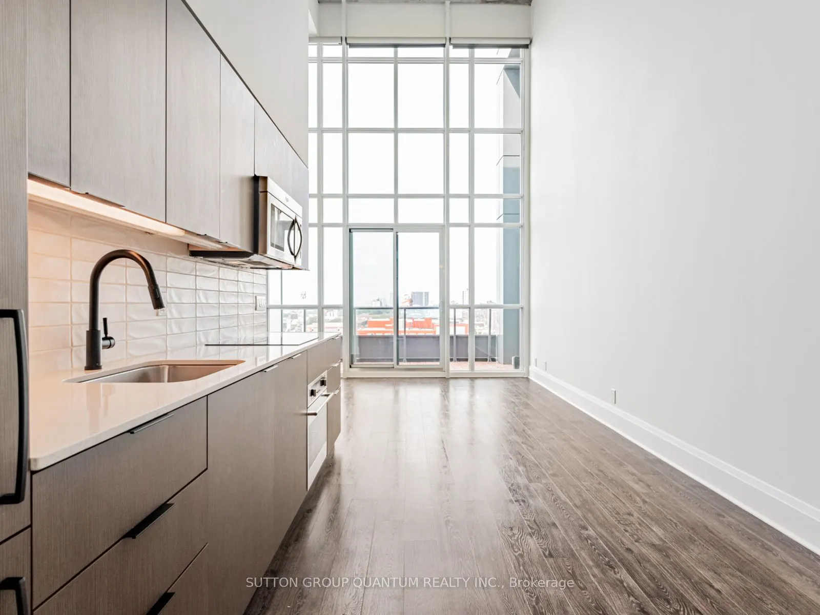 5 Hanna Avenue, #741
