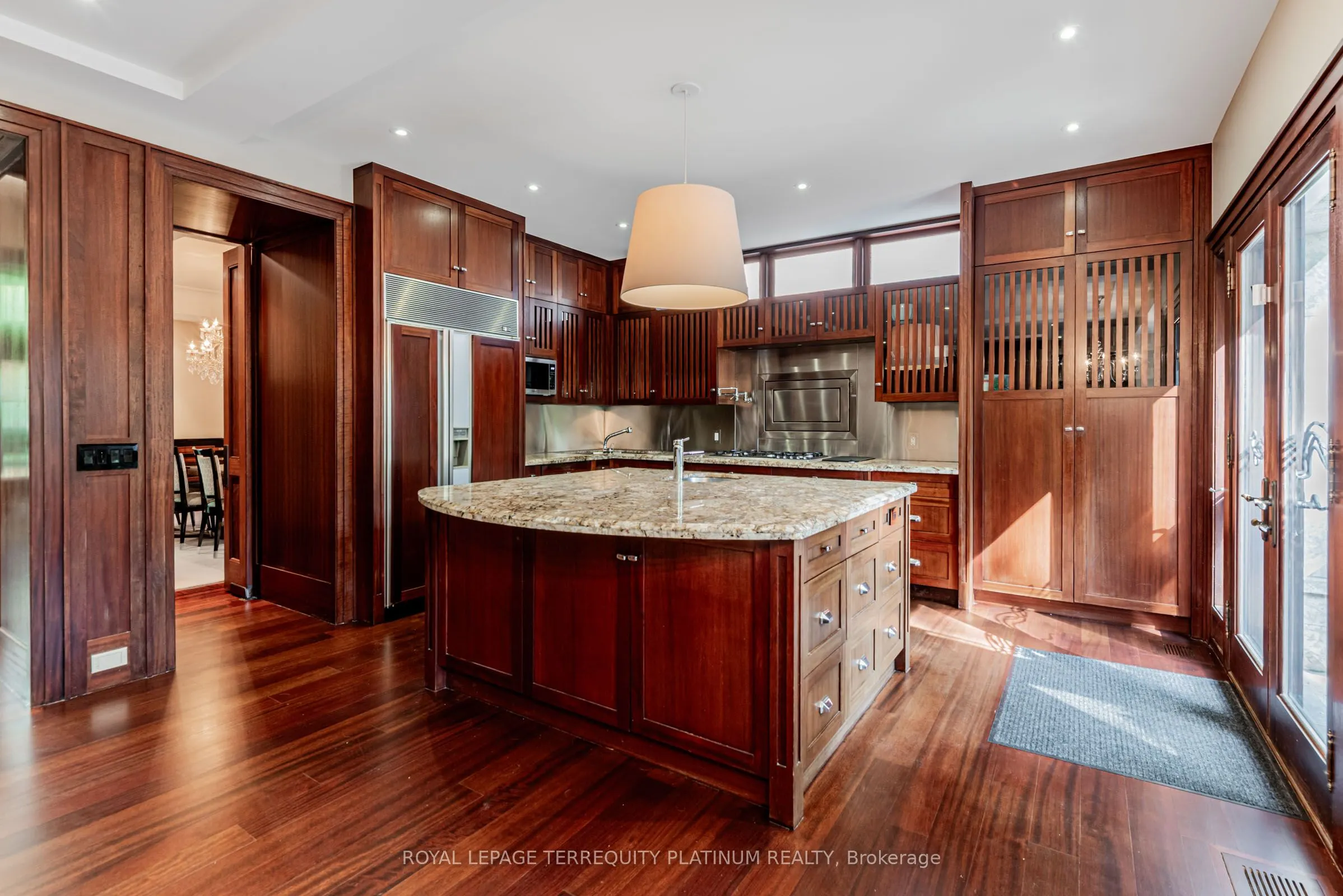 177 Roxborough Drive