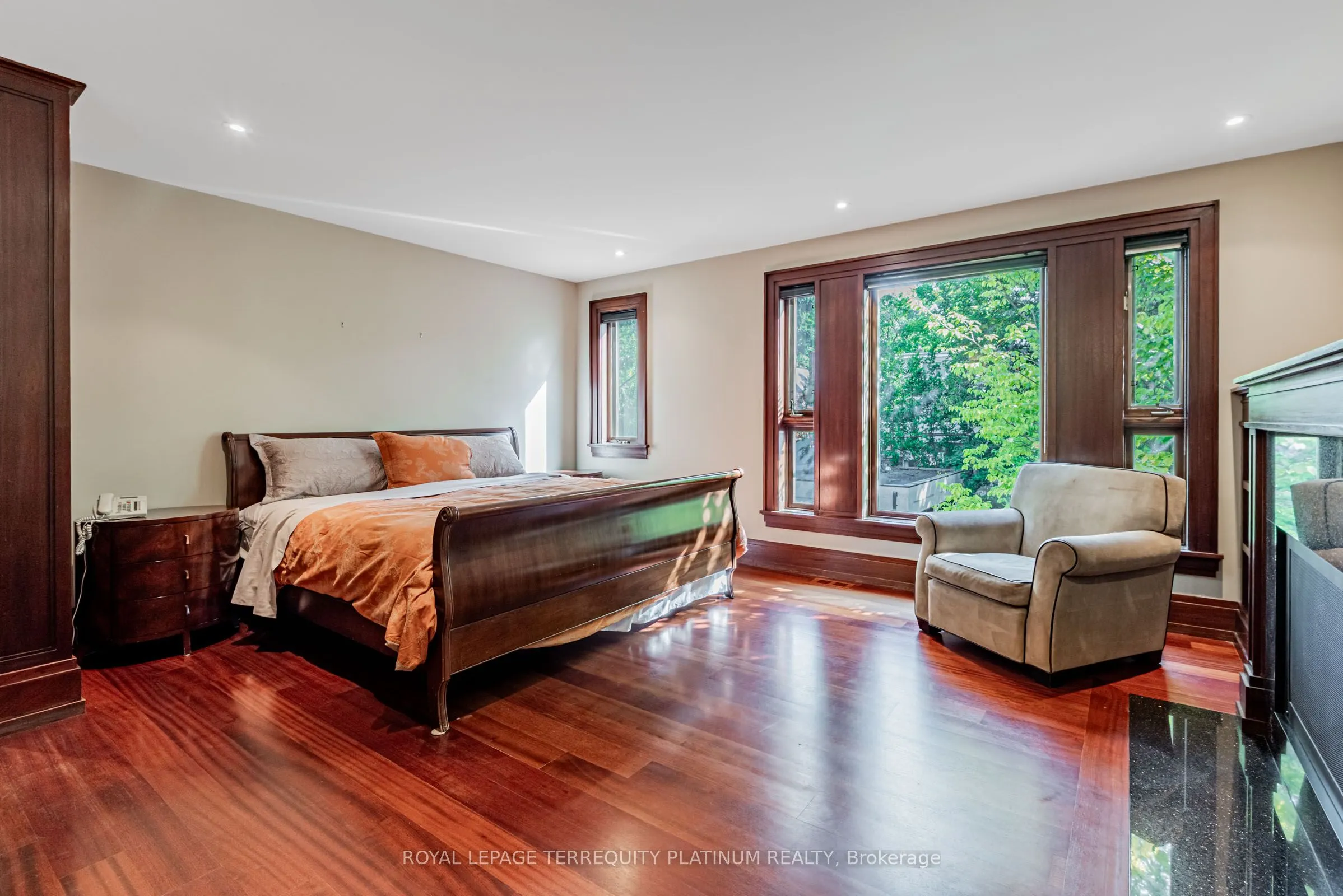 177 Roxborough Drive