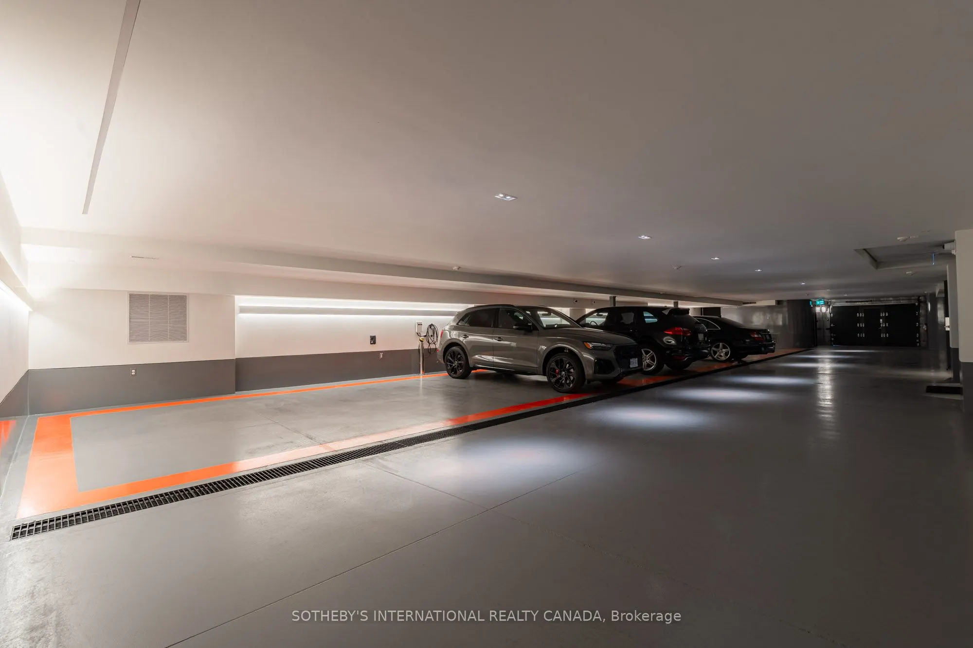 85 Bedford Road, #3