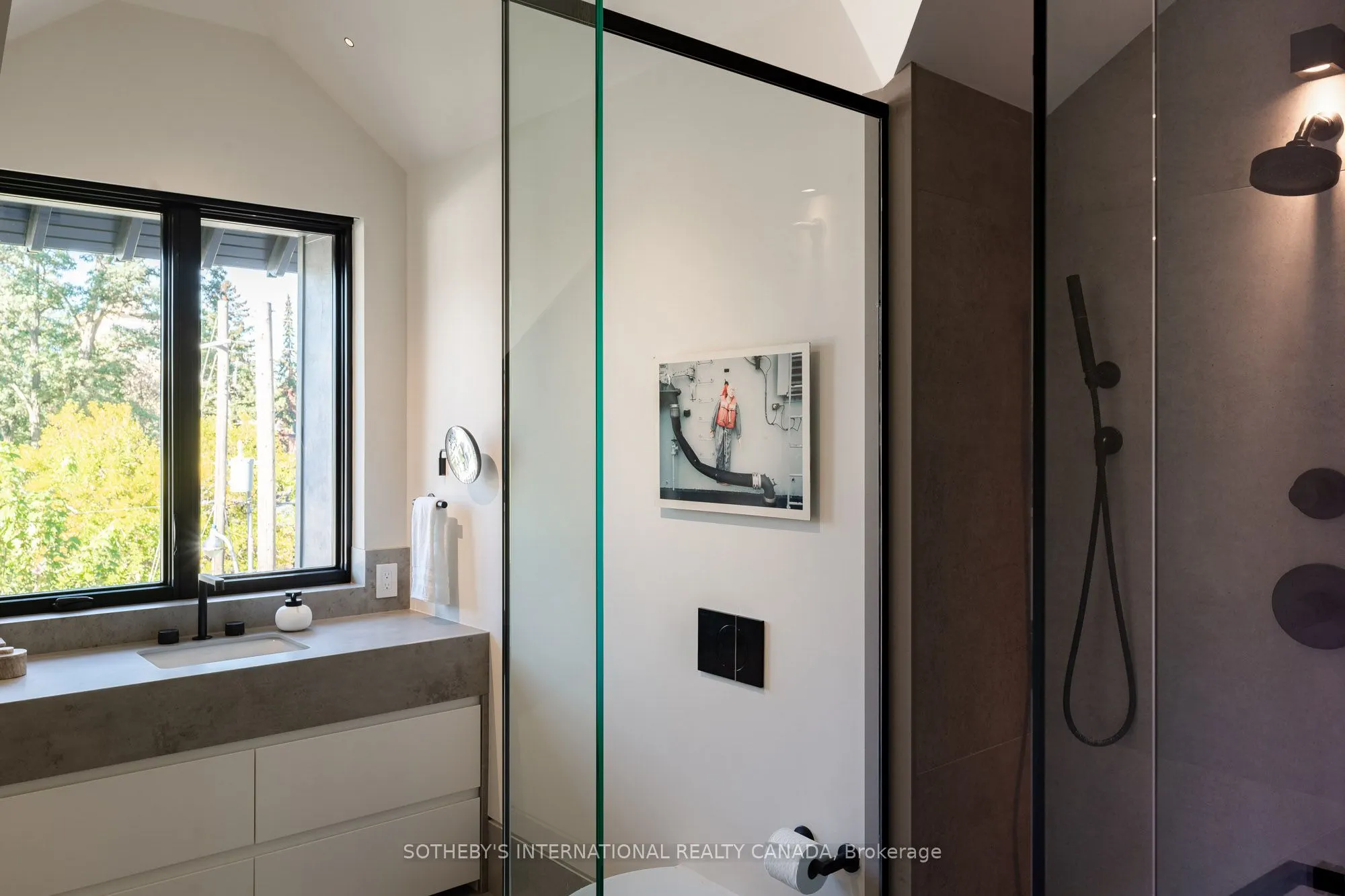 85 Bedford Road, #3