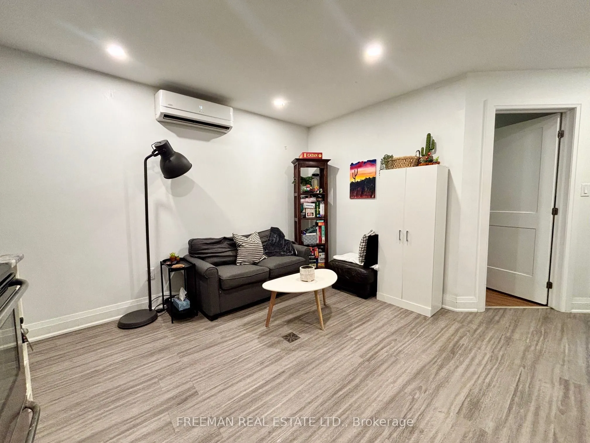 340 Howland Avenue, #Lower