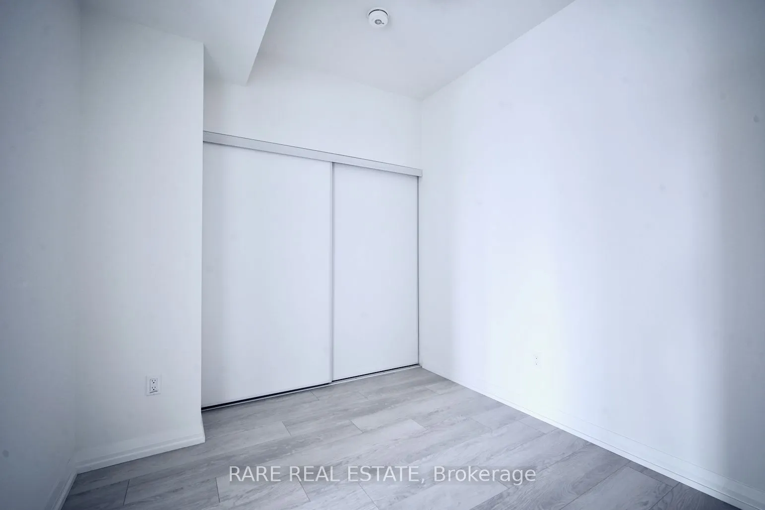 280 Dundas Street W, #2409