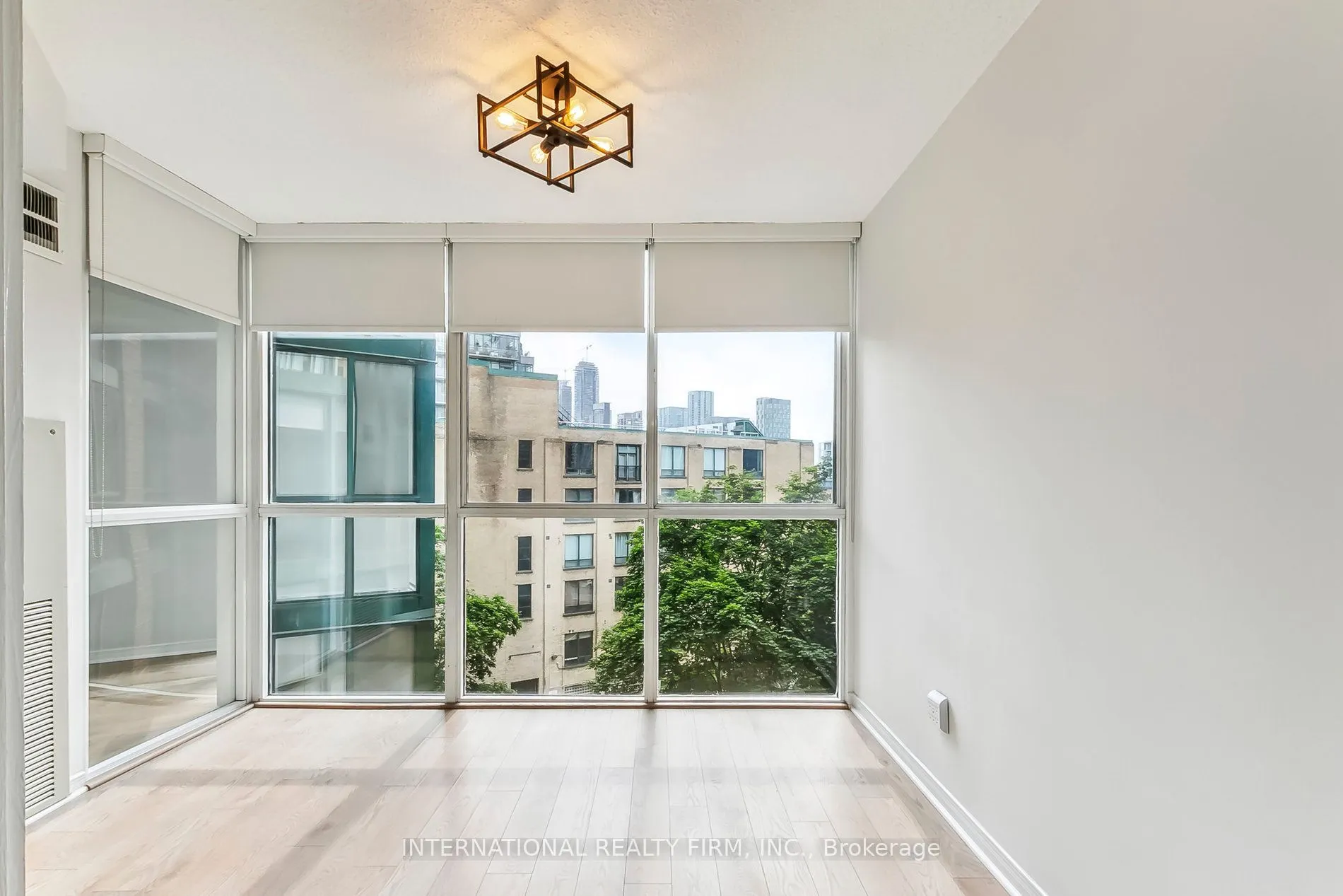 801 king Street, #628