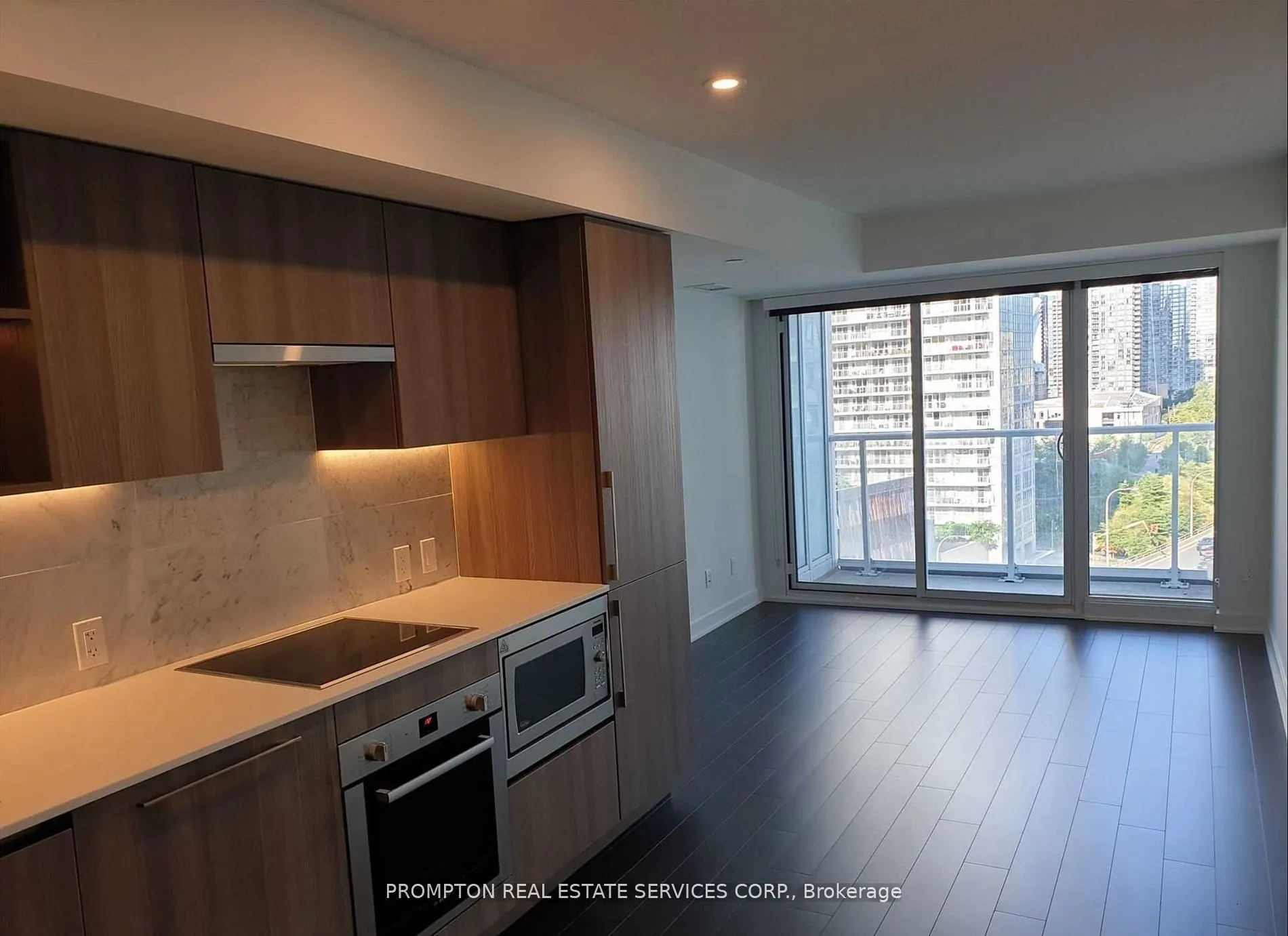 19 Bathurst Street, #3106