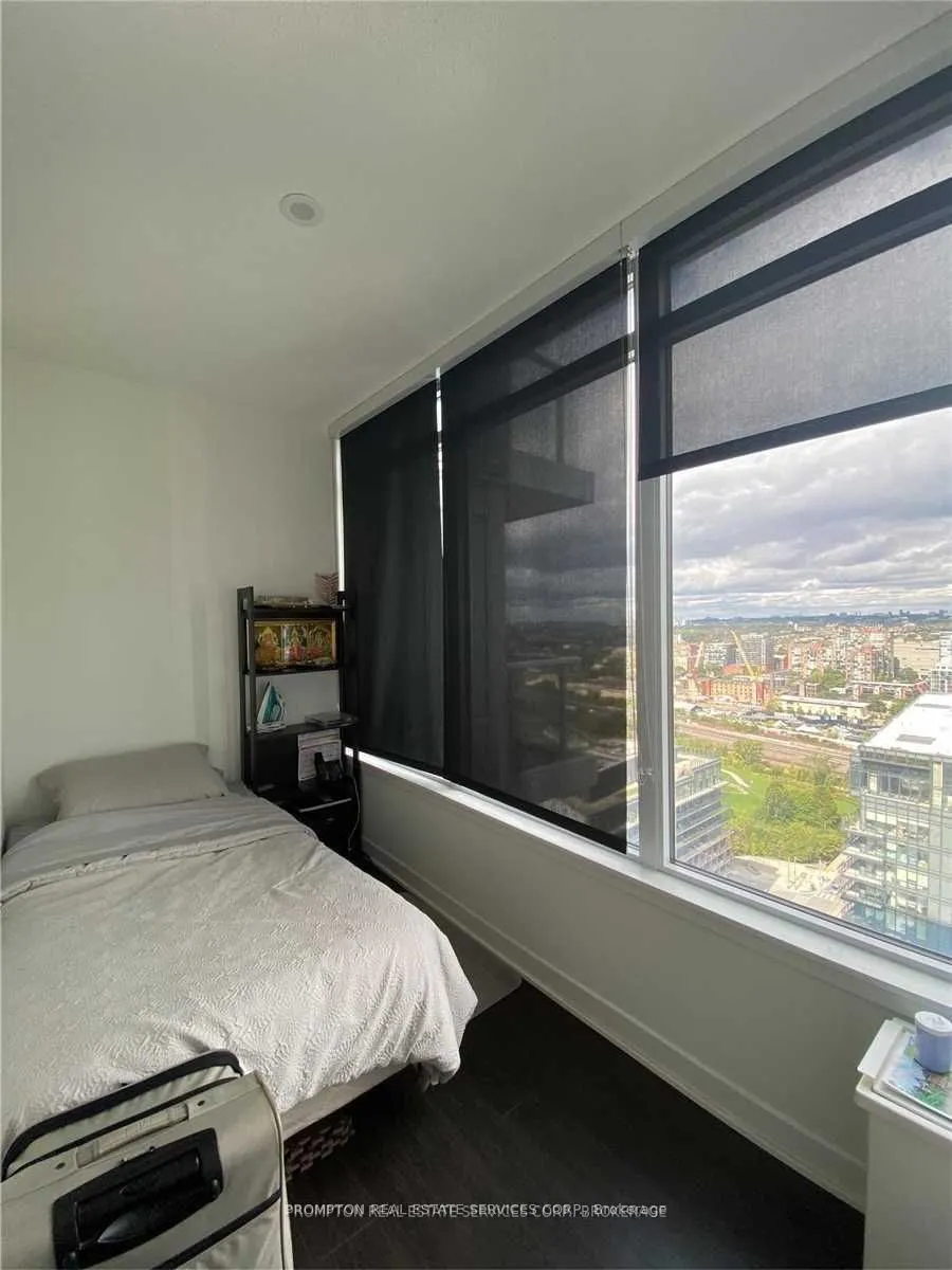 19 Bathurst Street, #3106