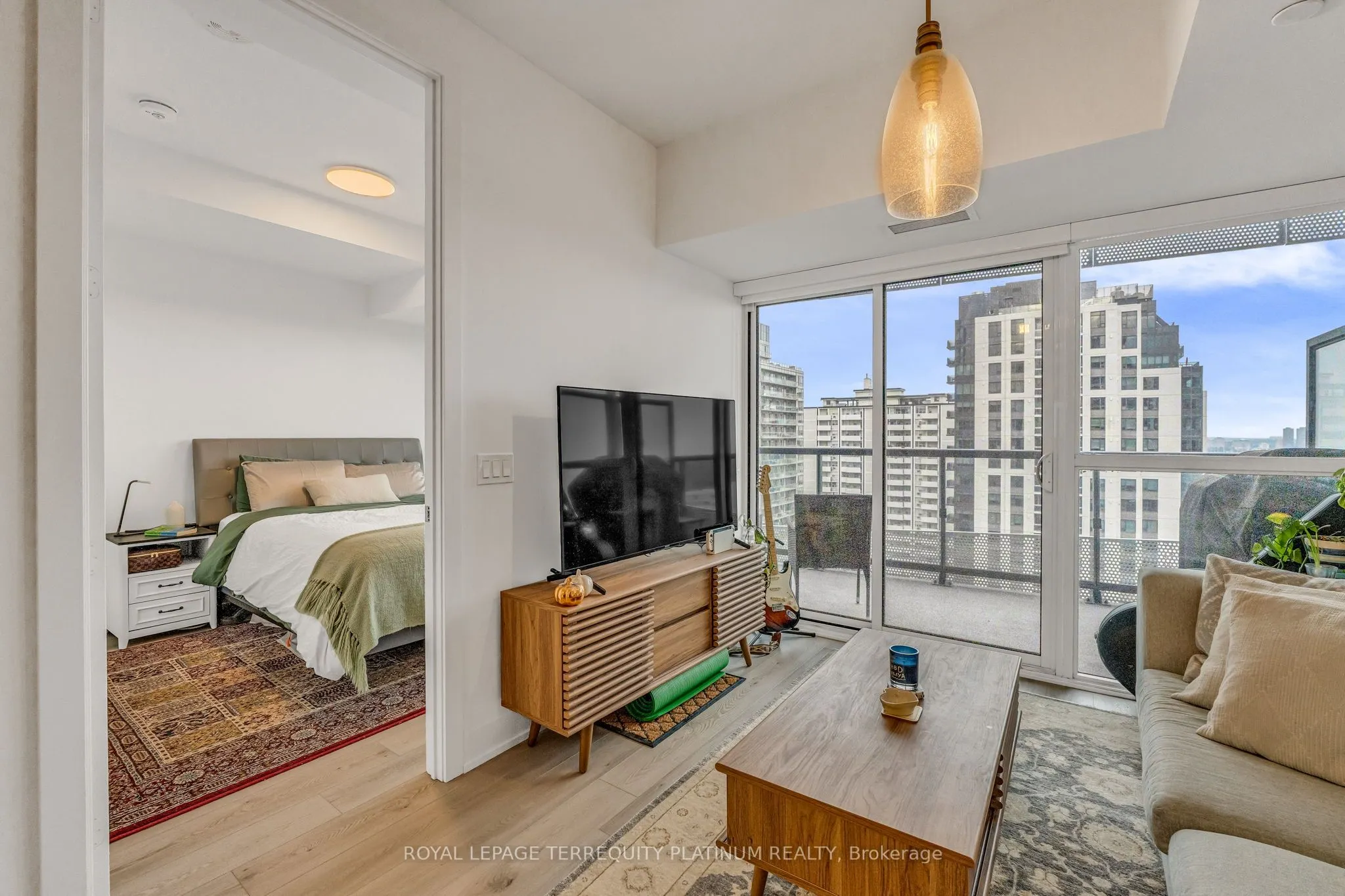 11 Lillian Street, #1410
