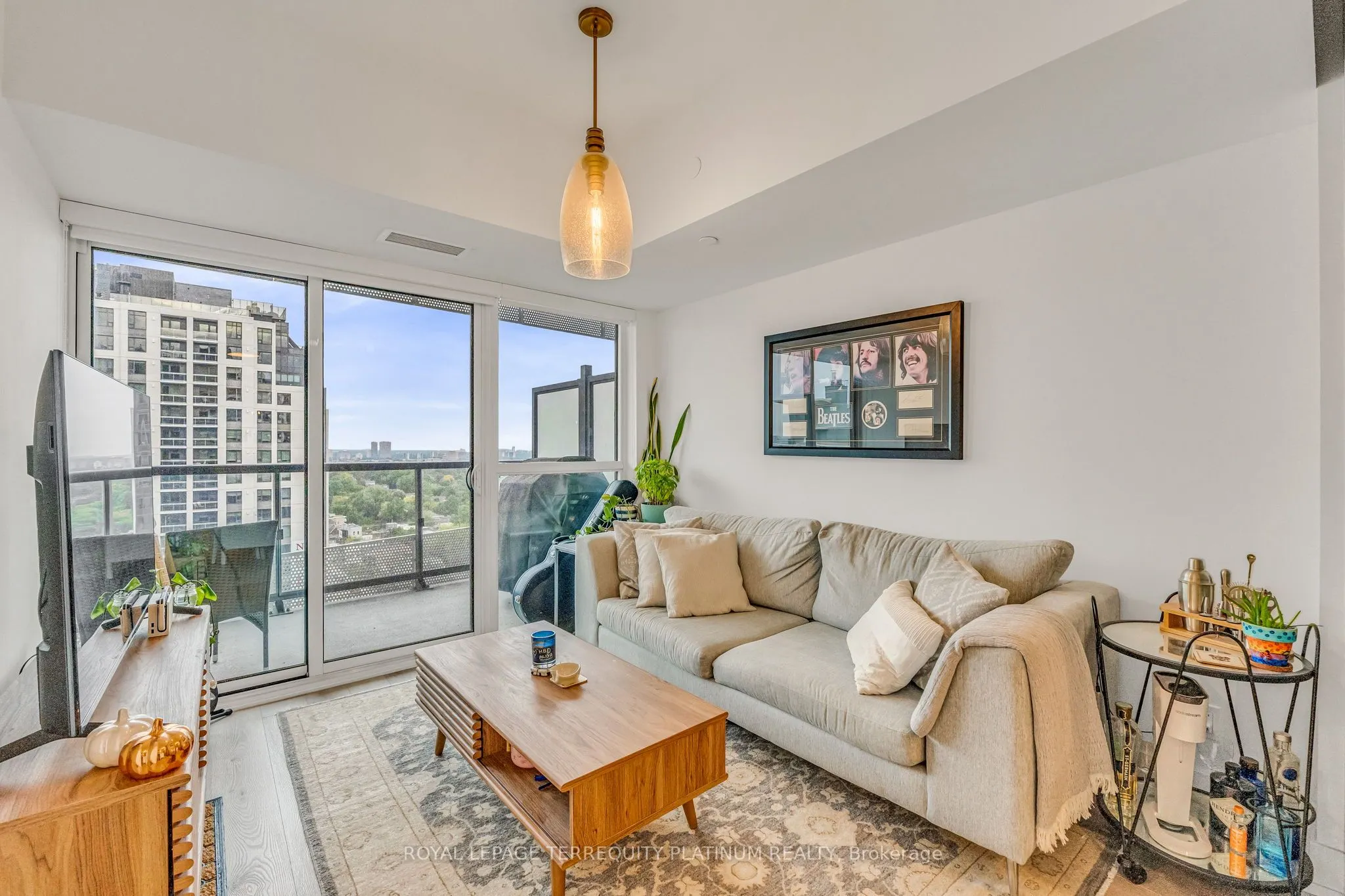 11 Lillian Street, #1410