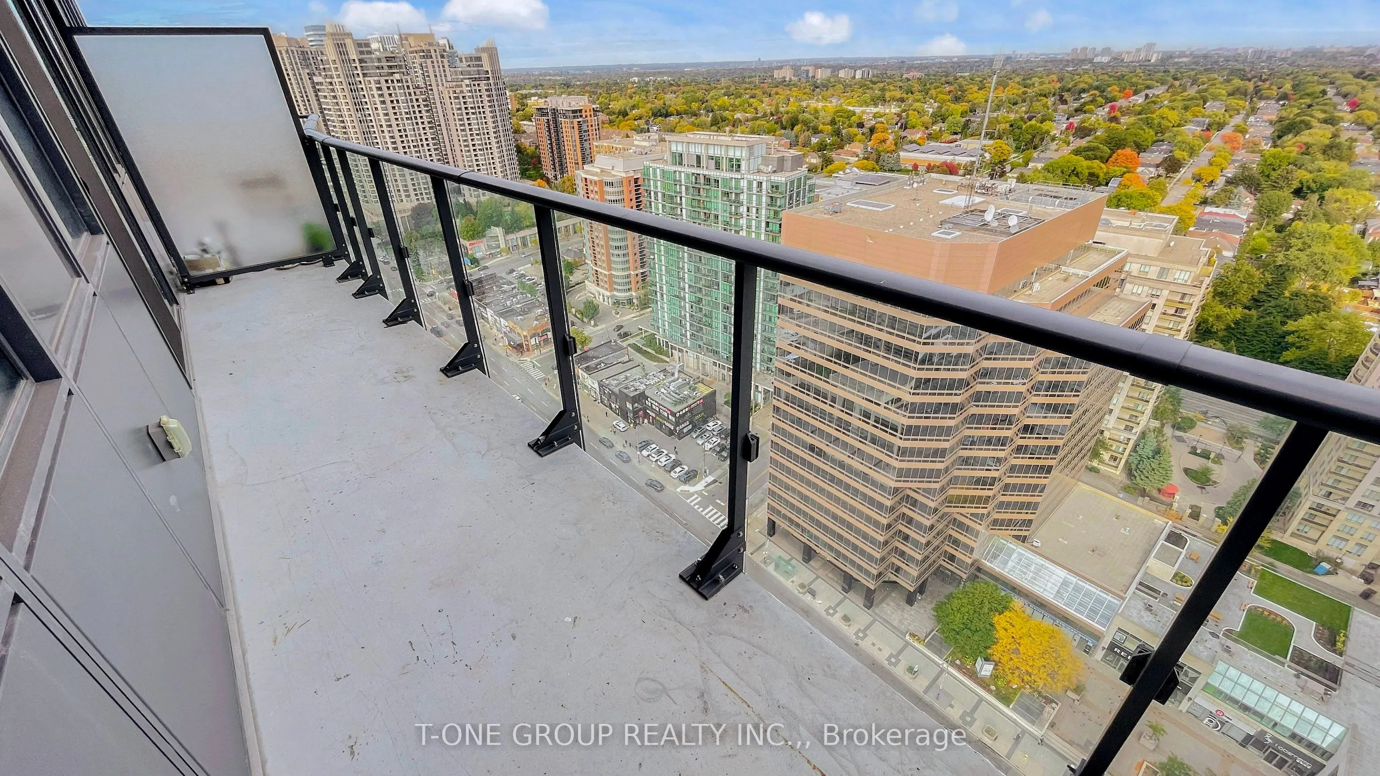 15 Ellerslie Avenue, #2711