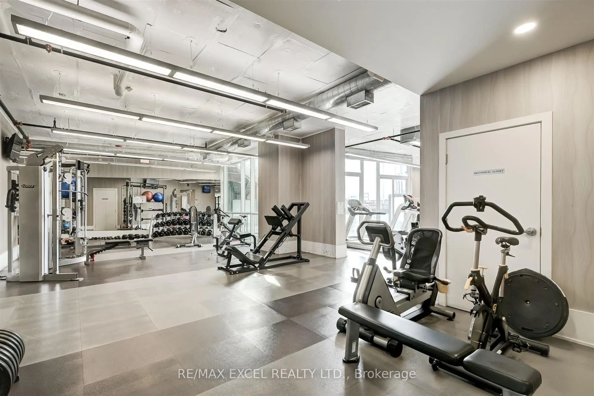 20 Bruyeres Mews, #1703