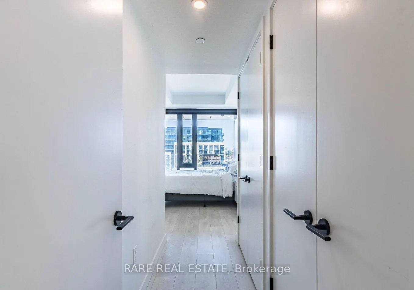 505 Richmond Street W, #911