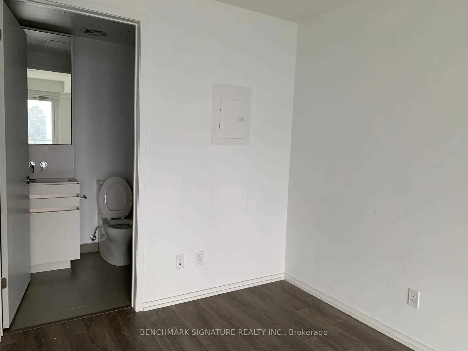 197 Yonge Street, #4808