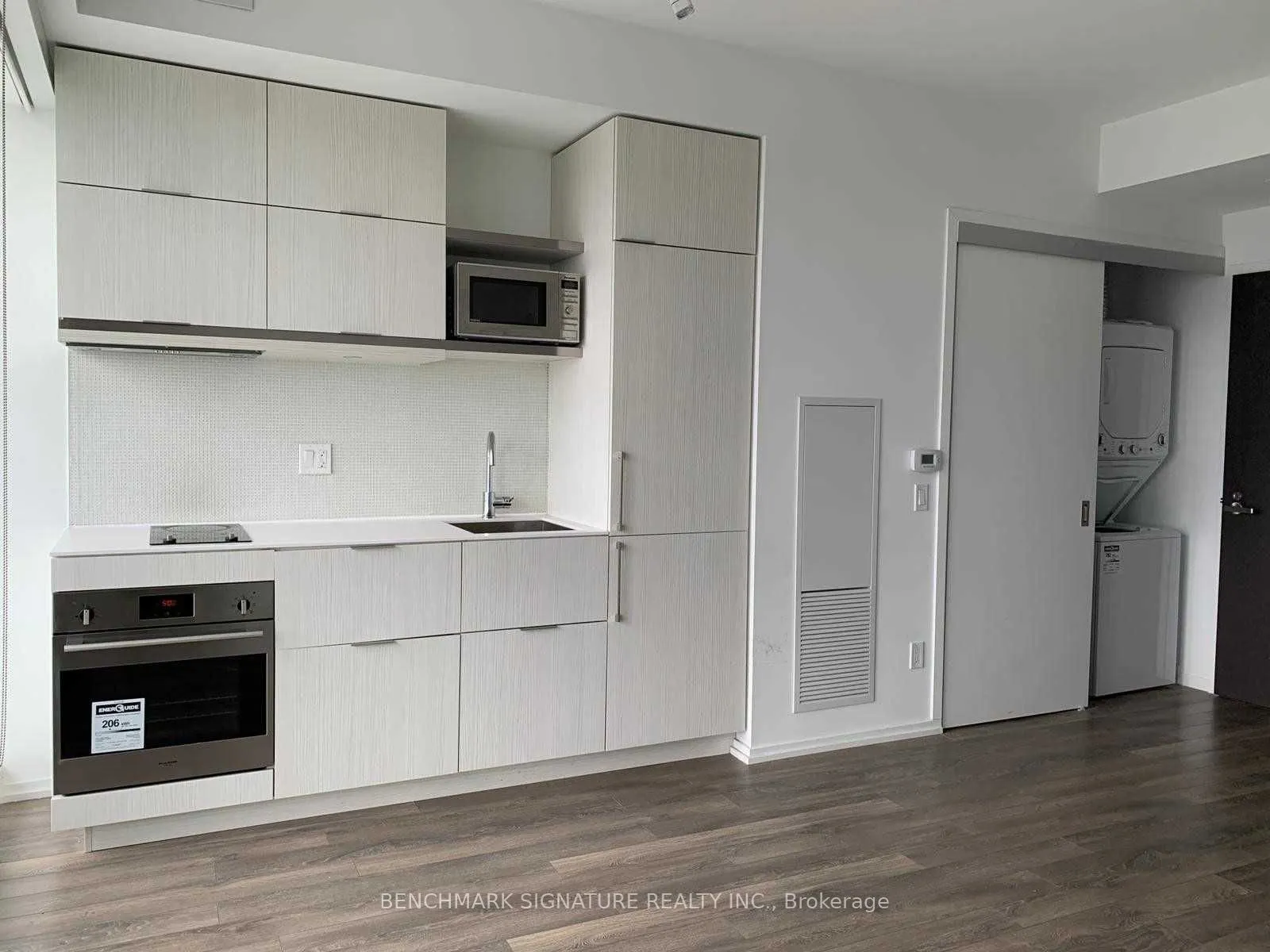 197 Yonge Street, #4808