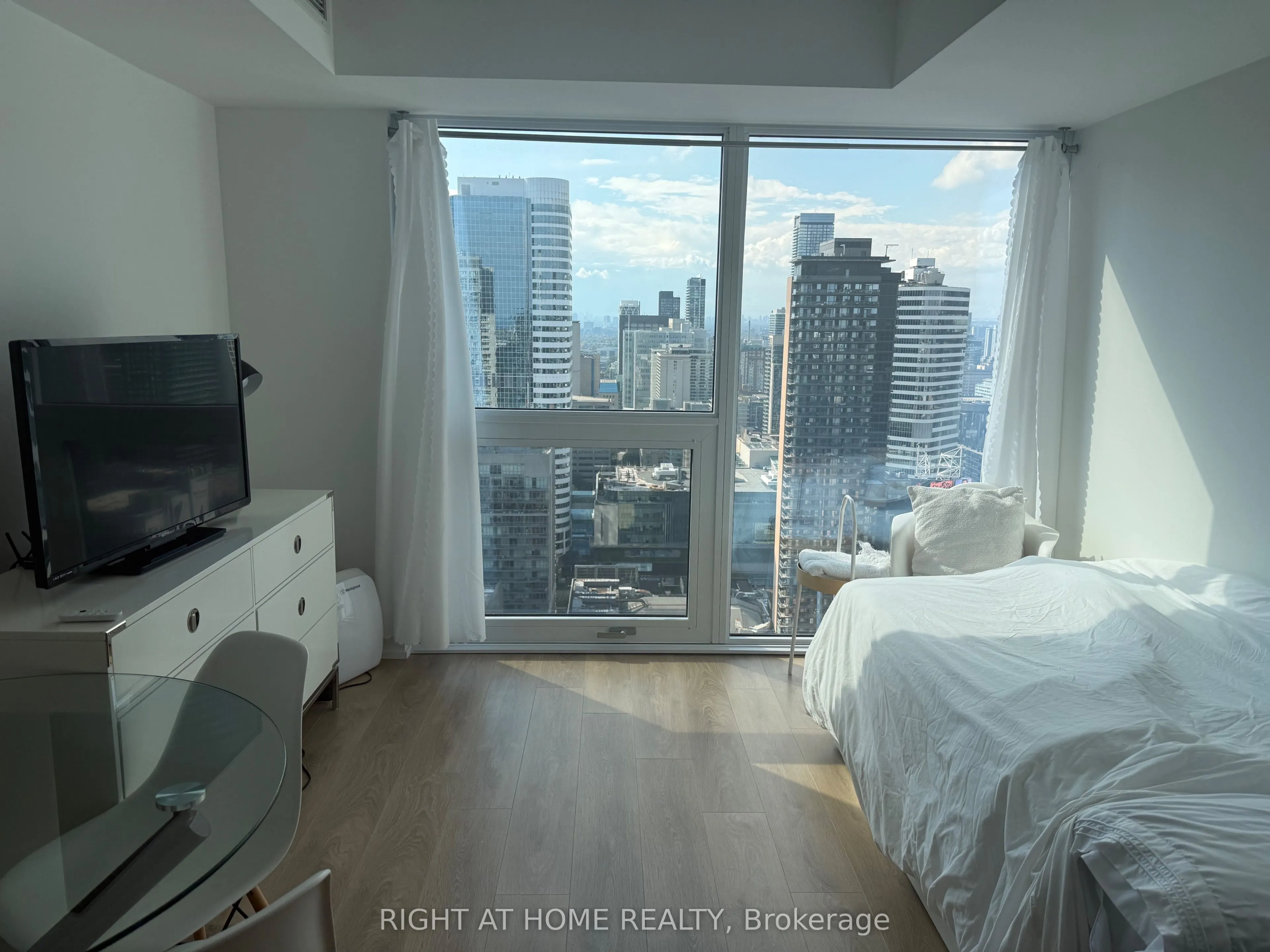82 Dalhousie Street, #4011
