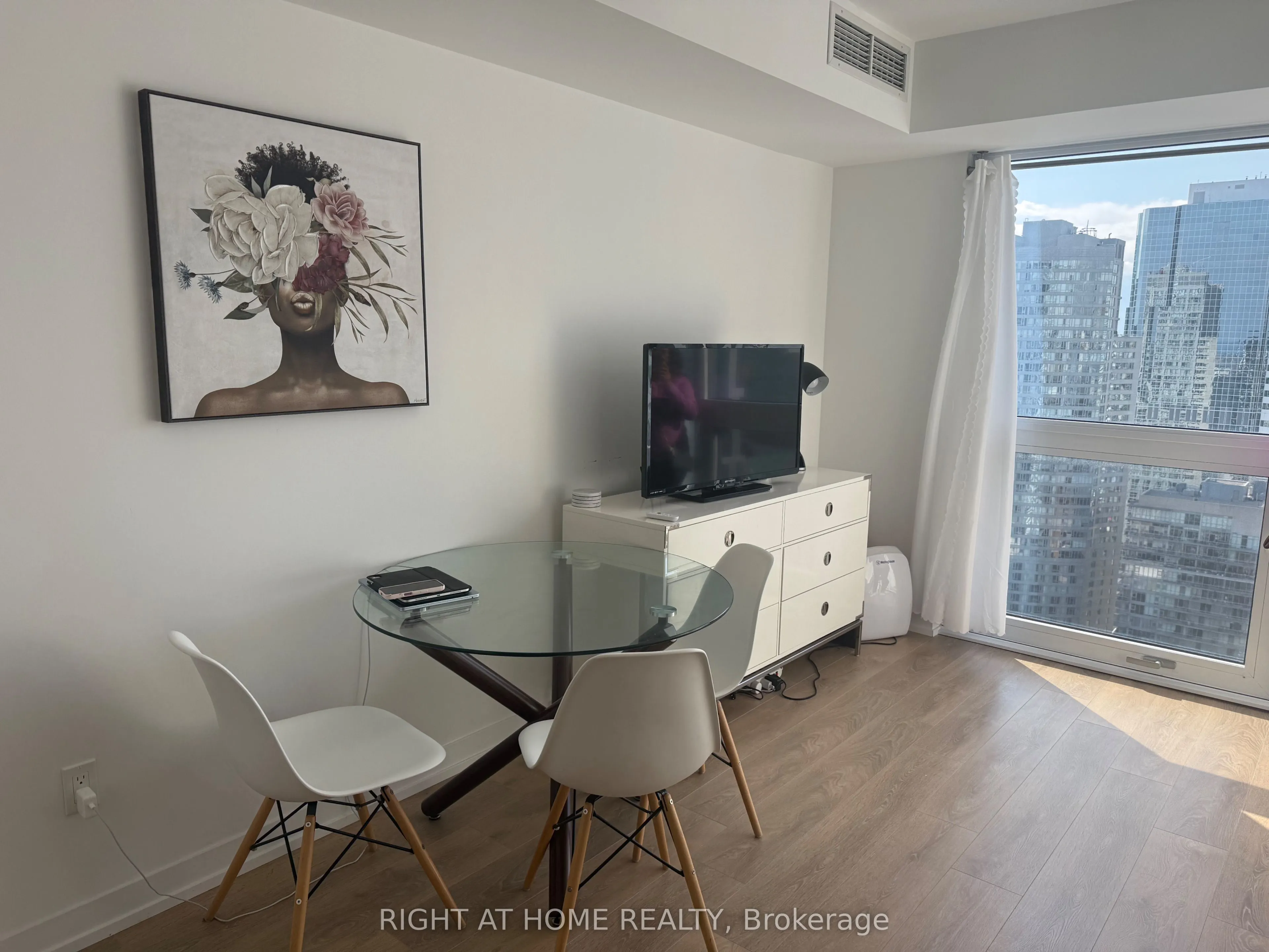 82 Dalhousie Street, #4011