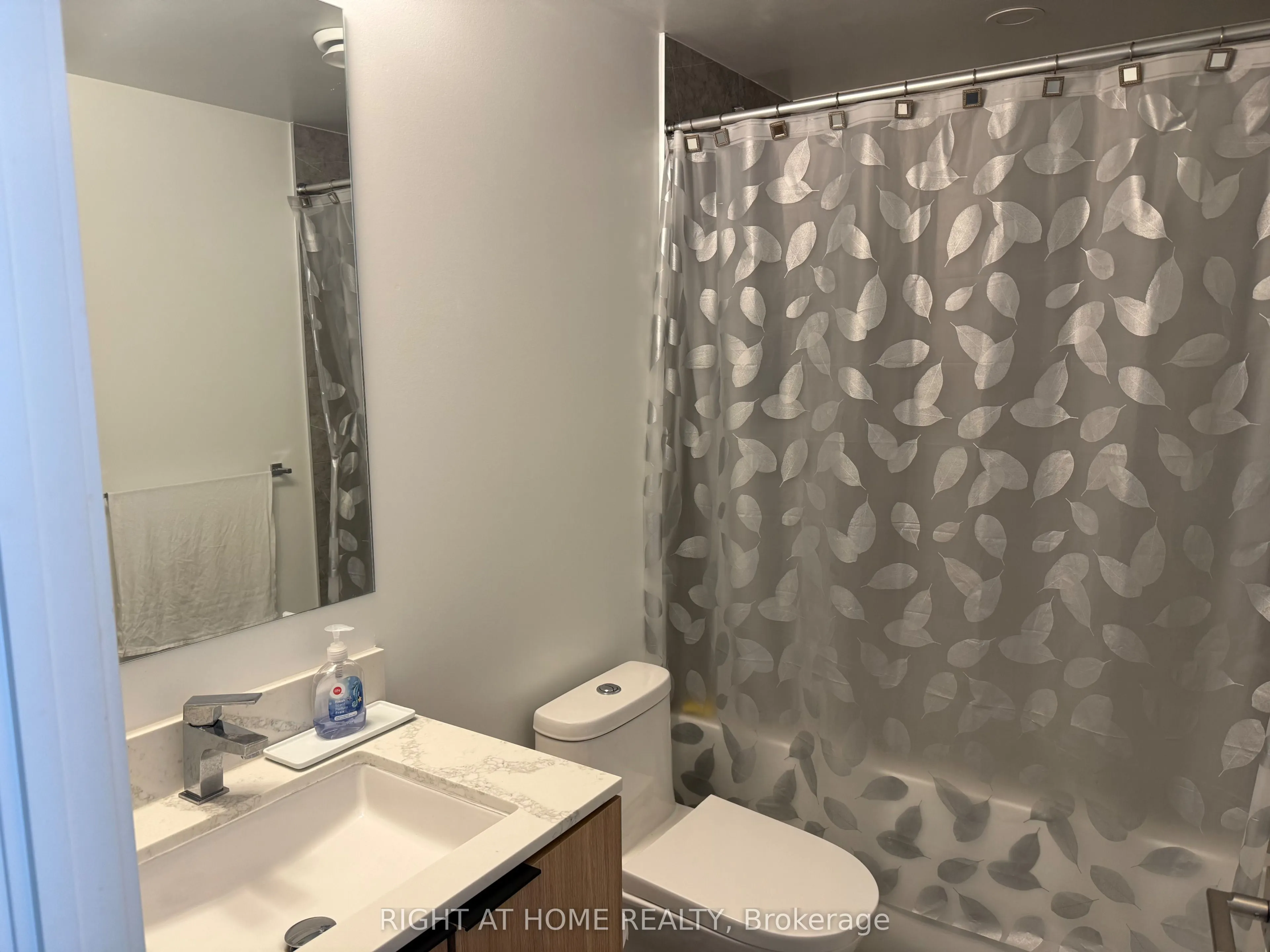 82 Dalhousie Street, #4011