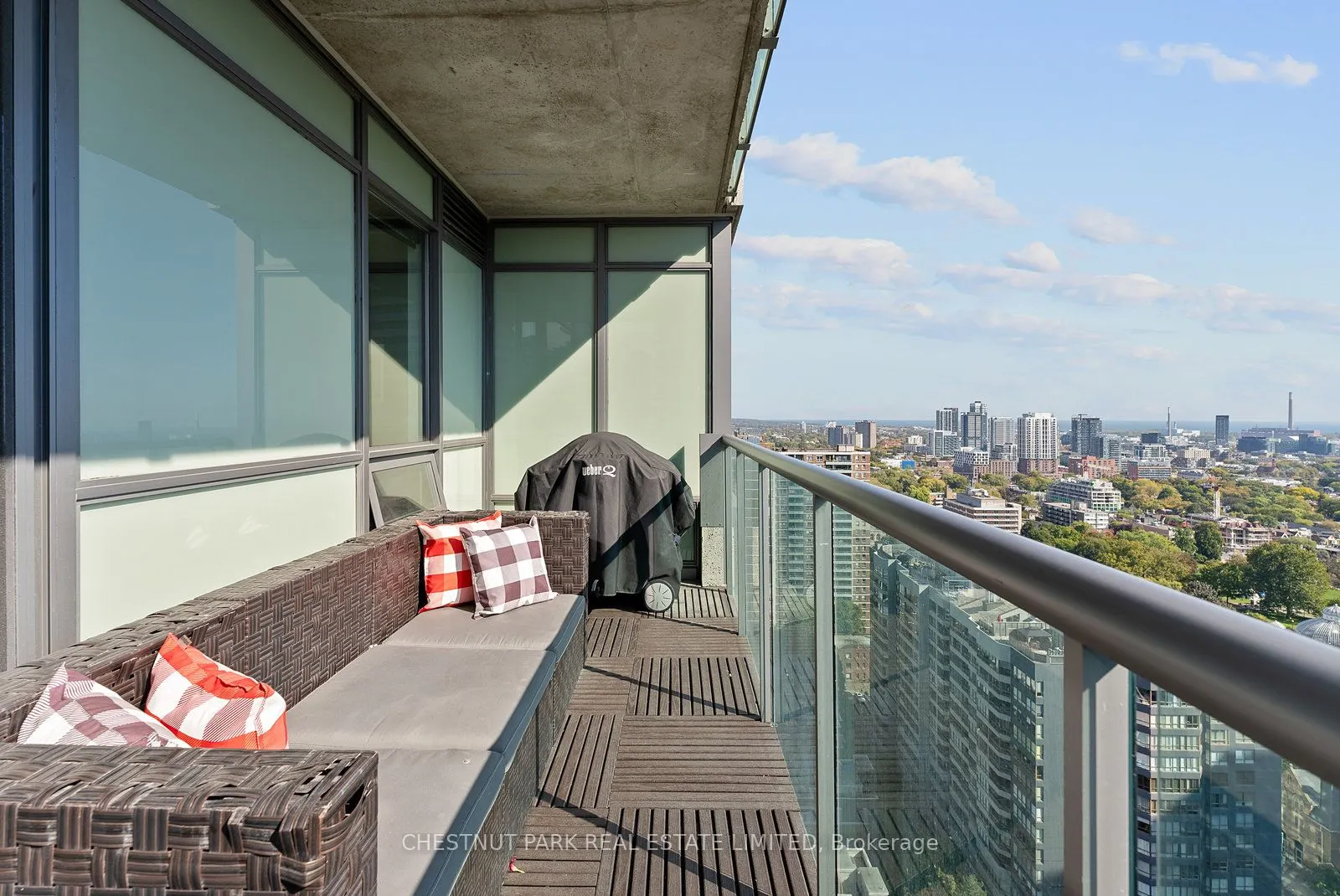 281 Mutual Street, #2502