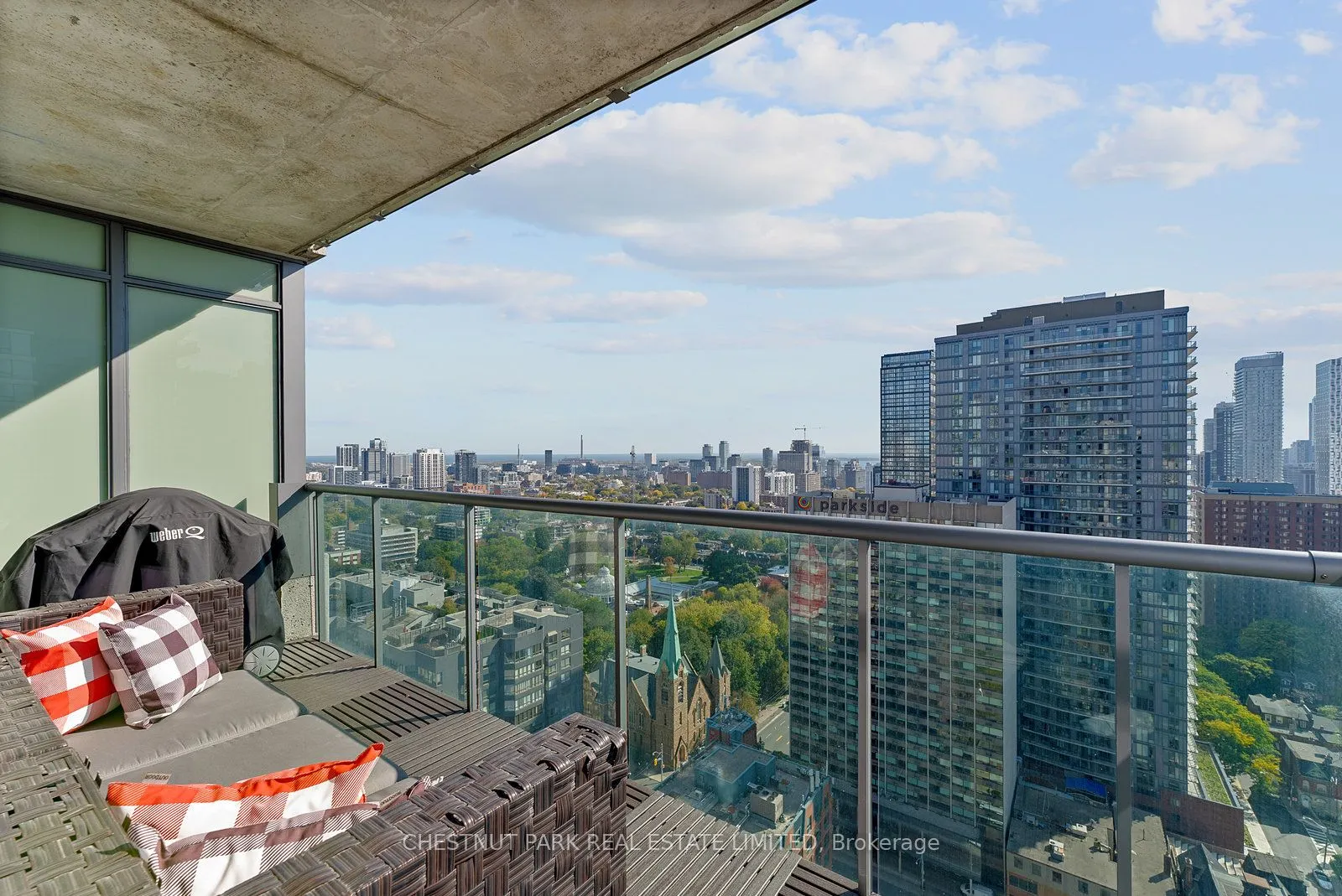 281 Mutual Street, #2502