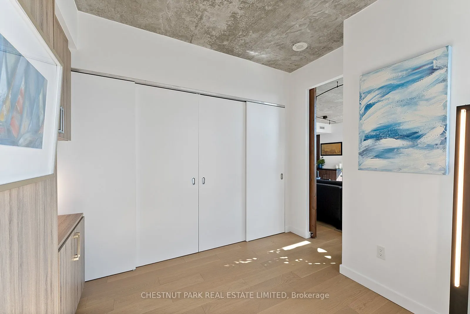 281 Mutual Street, #2502