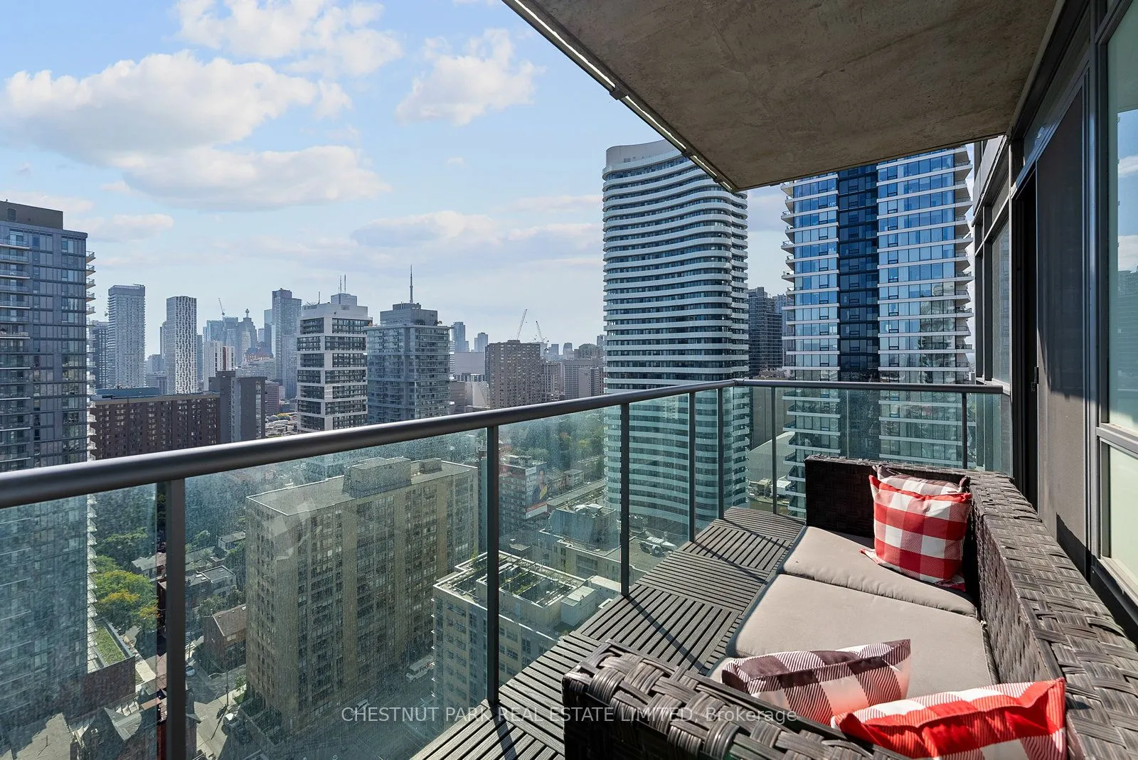 281 Mutual Street, #2502