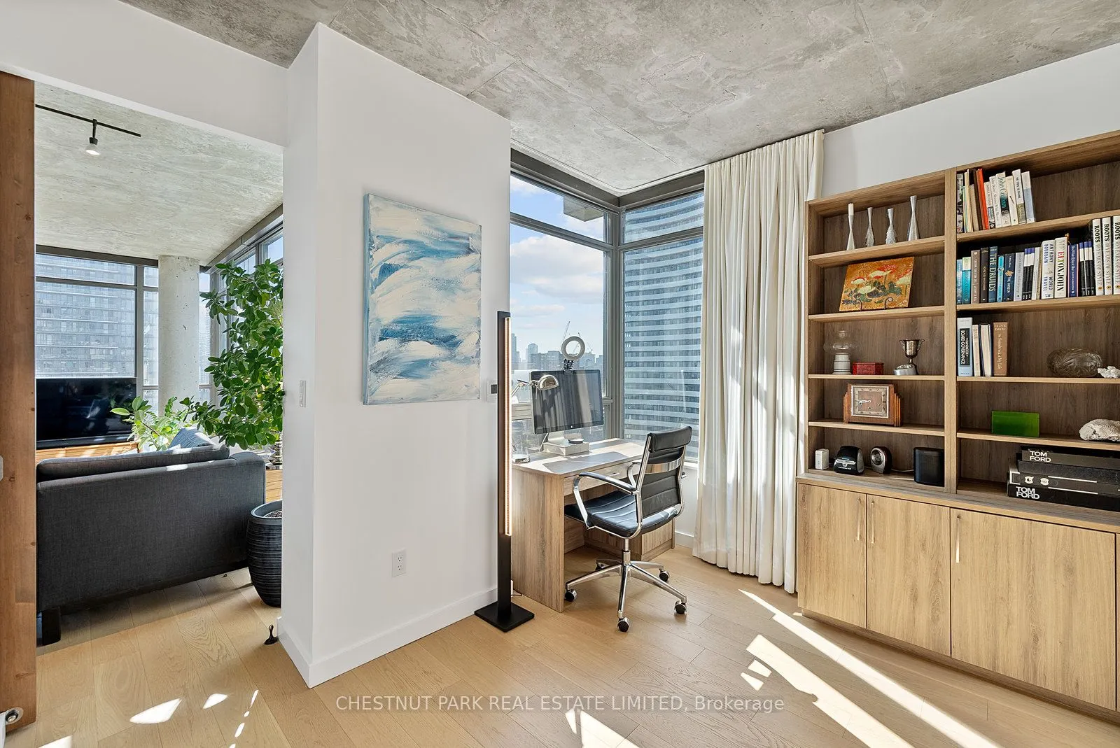 281 Mutual Street, #2502
