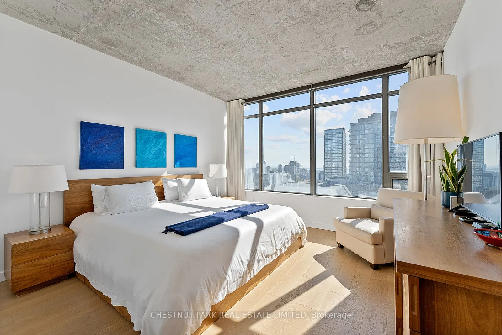 281 Mutual Street, #2502