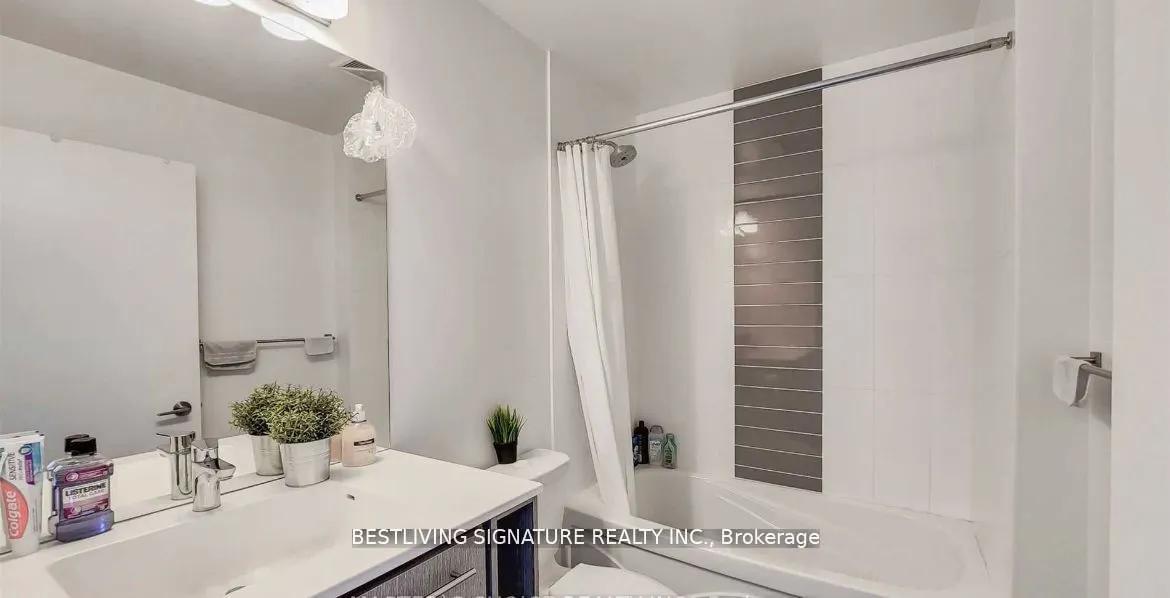 435 Richmond Street W, #1409