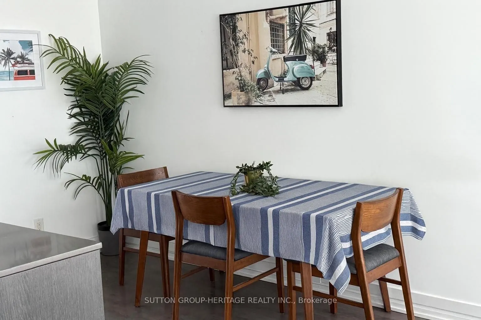 783 Bathurst Street, #814