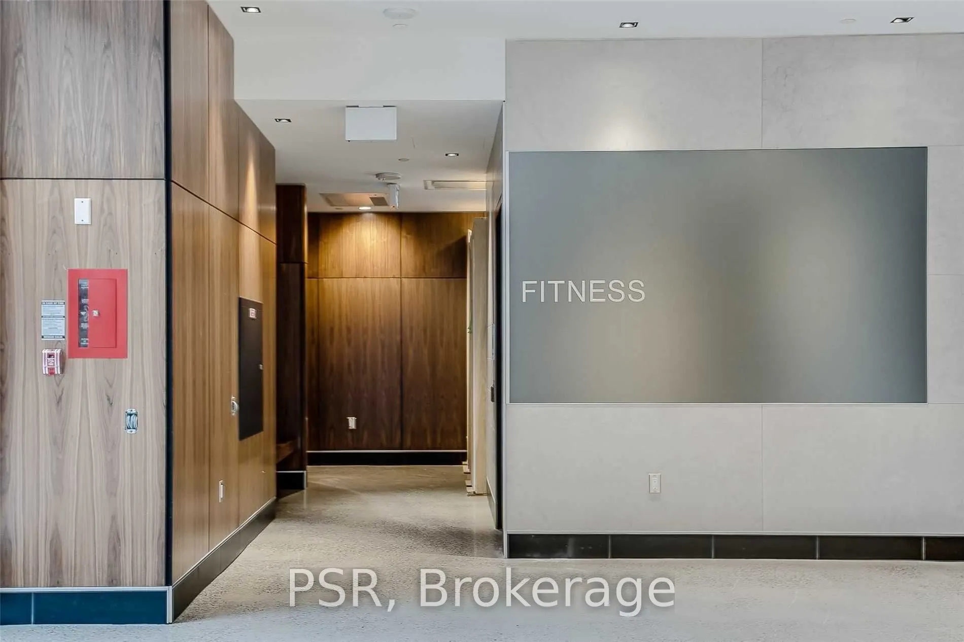 501 Adelaide Street W, #902