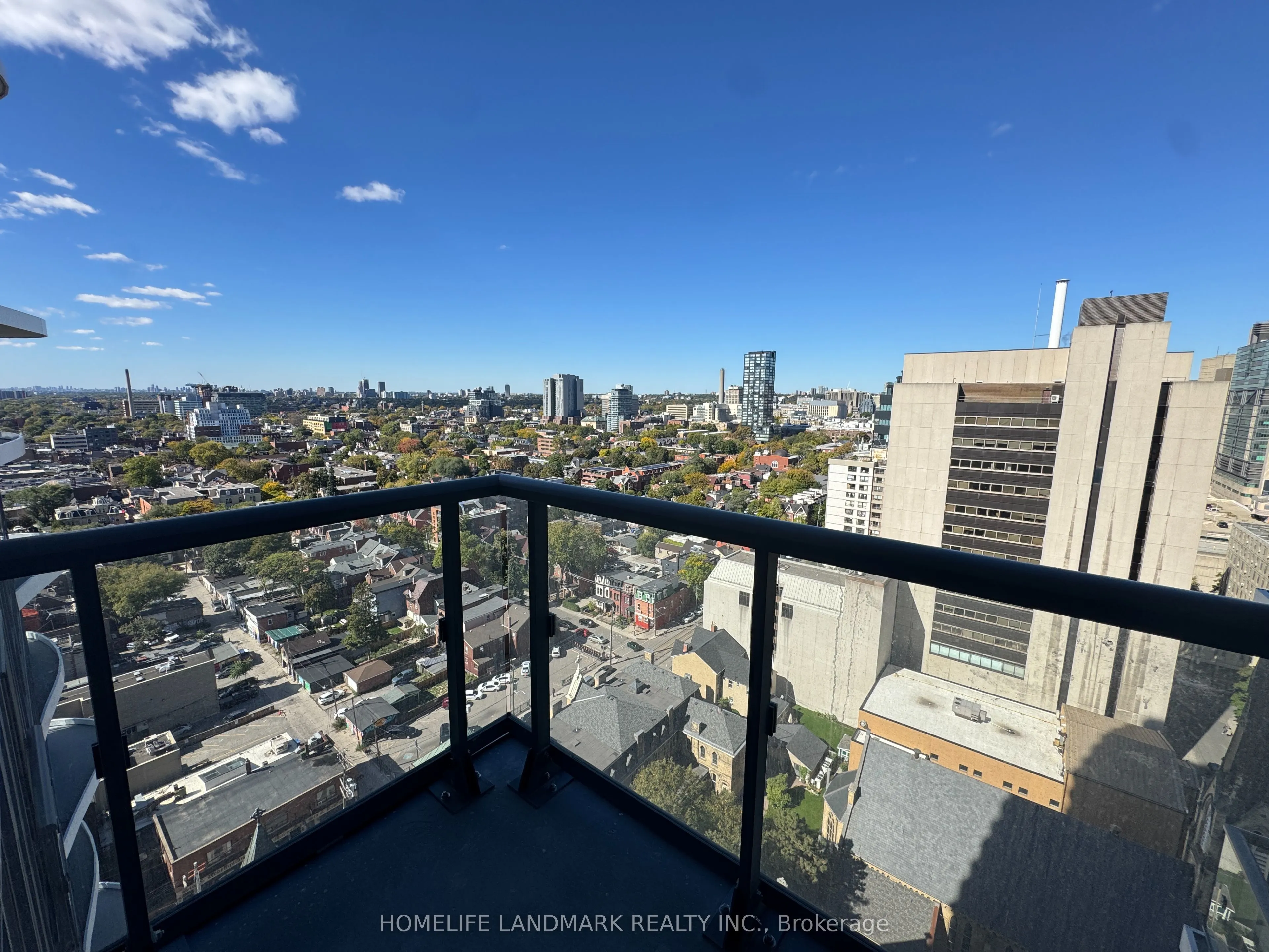 280 Dundas Street W, #1913