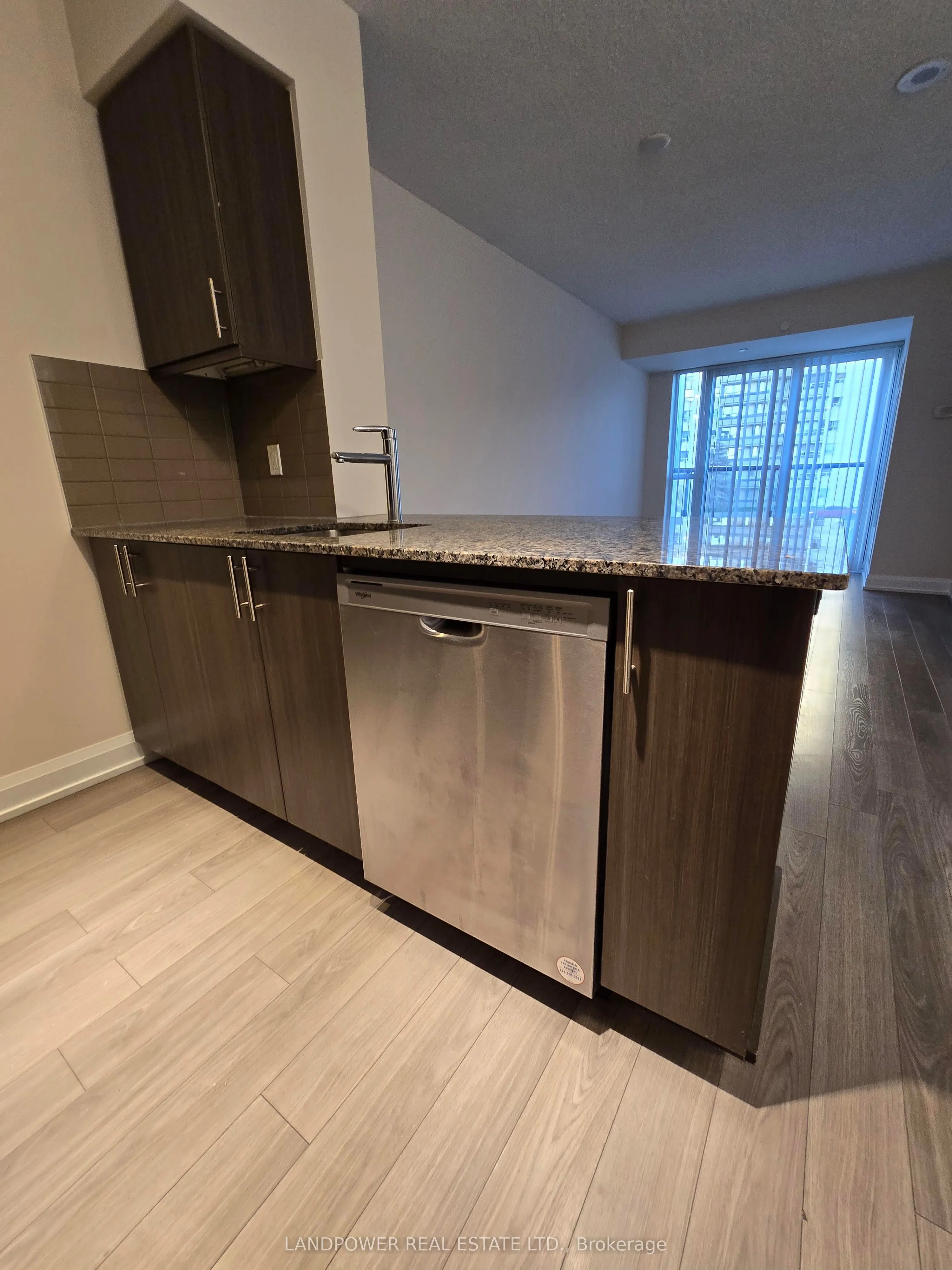 18 Graydon Hall Drive, #407