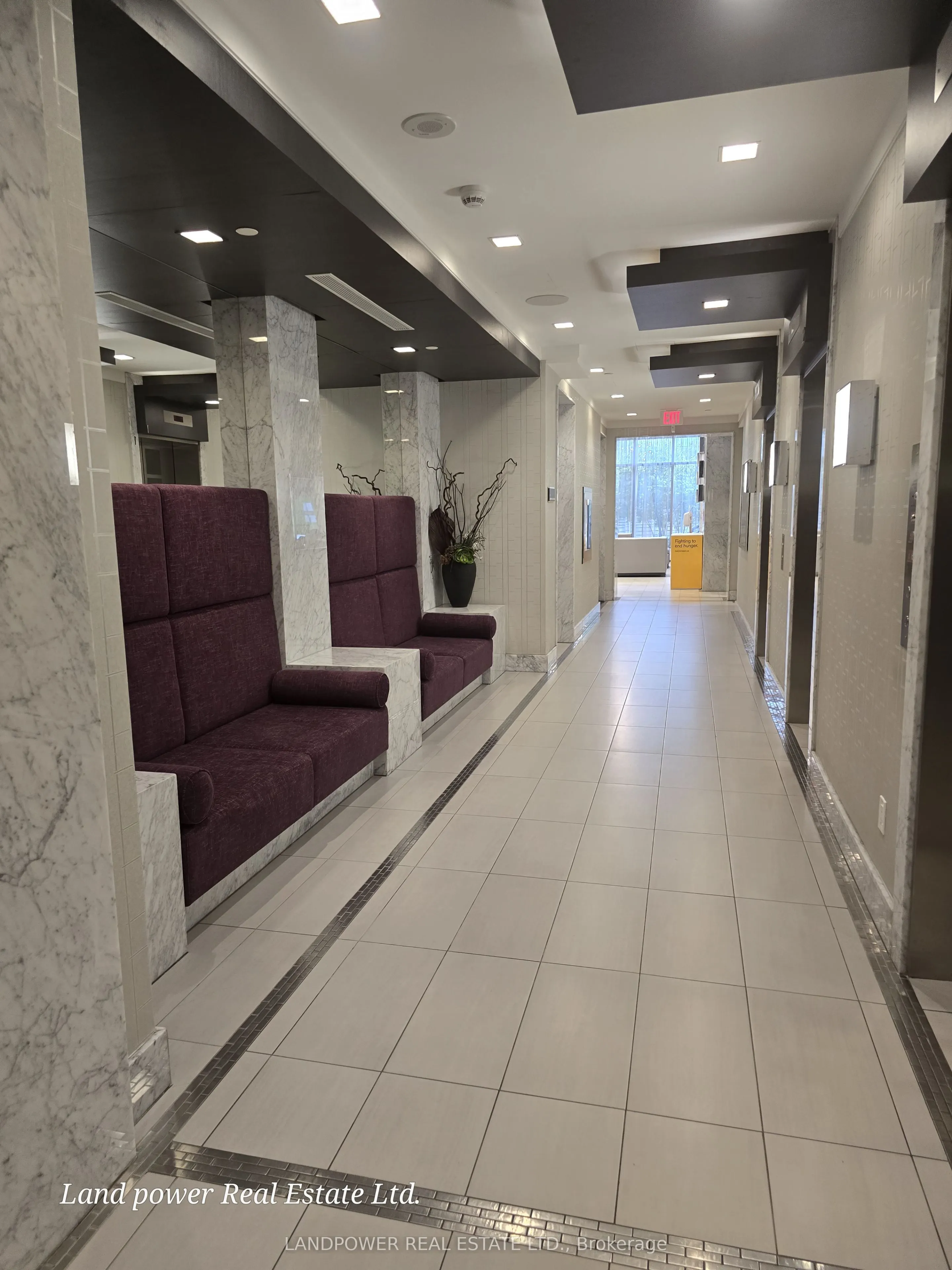 18 Graydon Hall Drive, #407