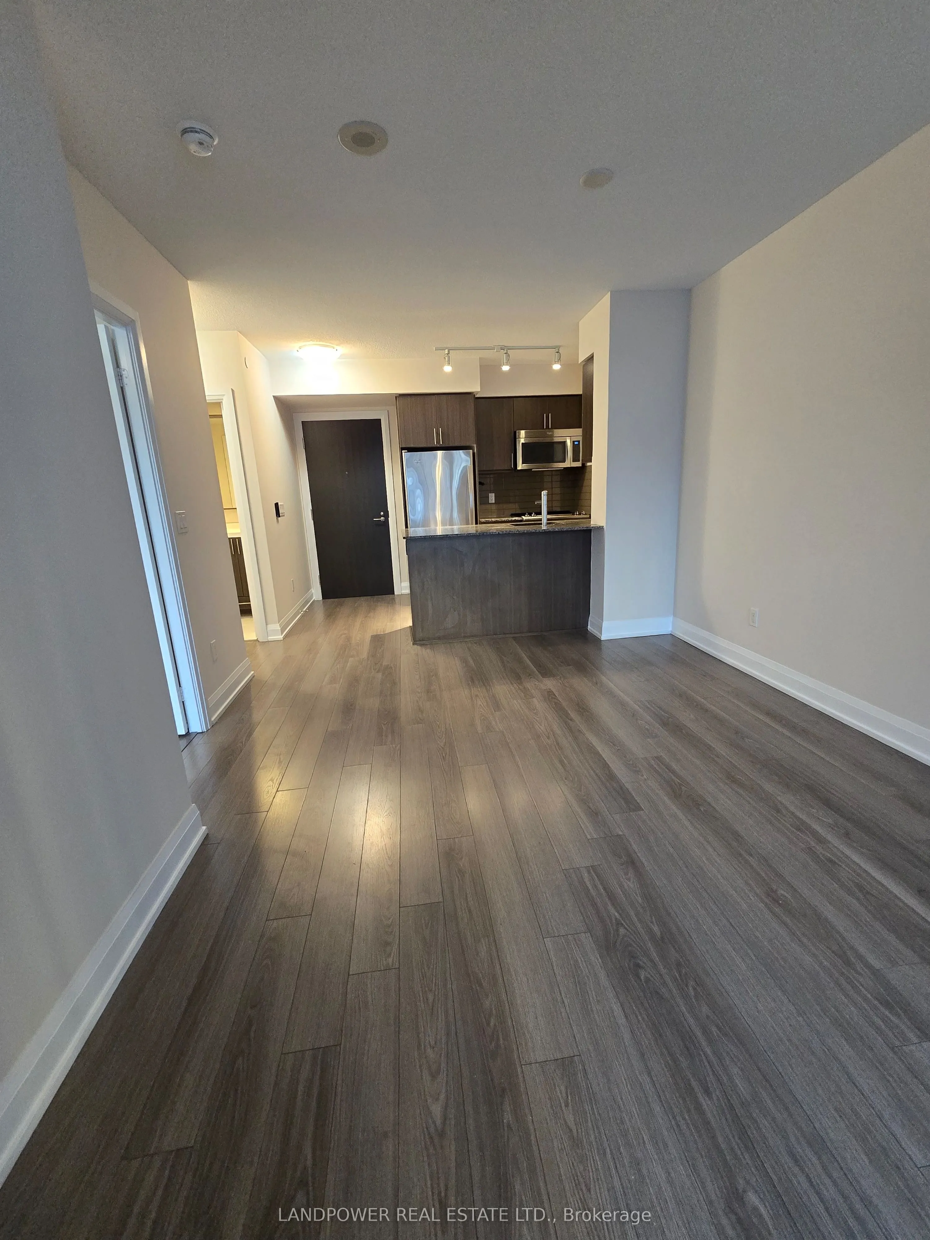 18 Graydon Hall Drive, #407