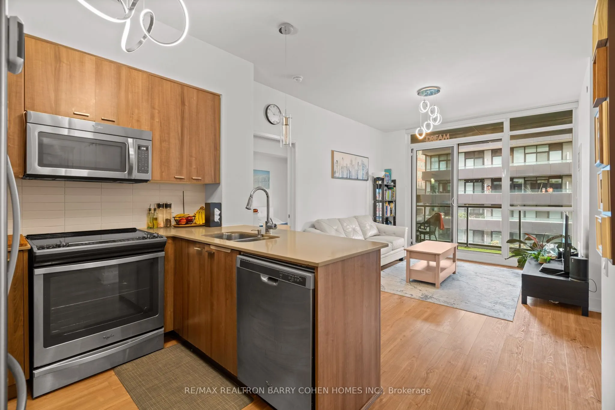 30 Roehampton Avenue, #603