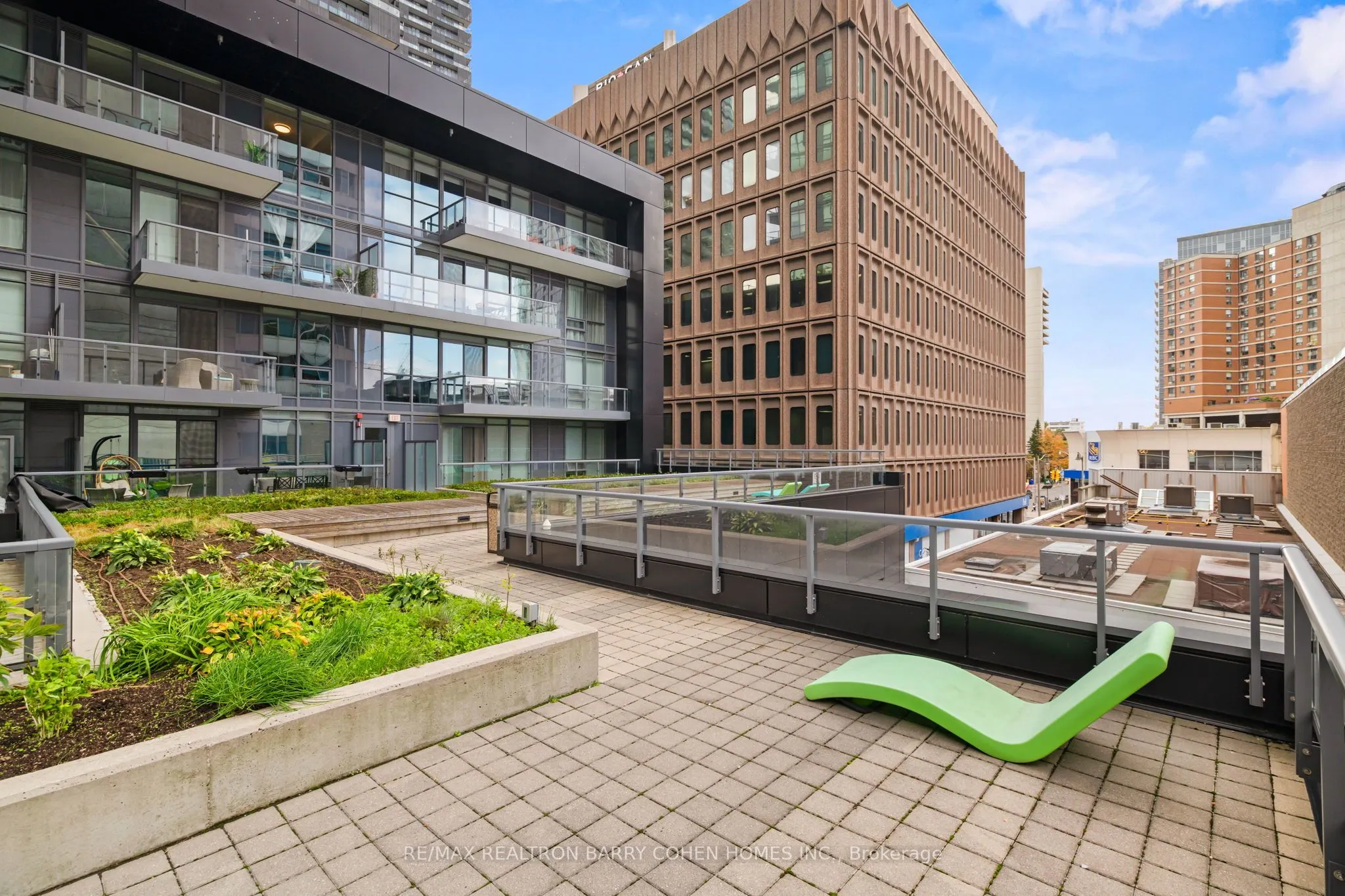 30 Roehampton Avenue, #603
