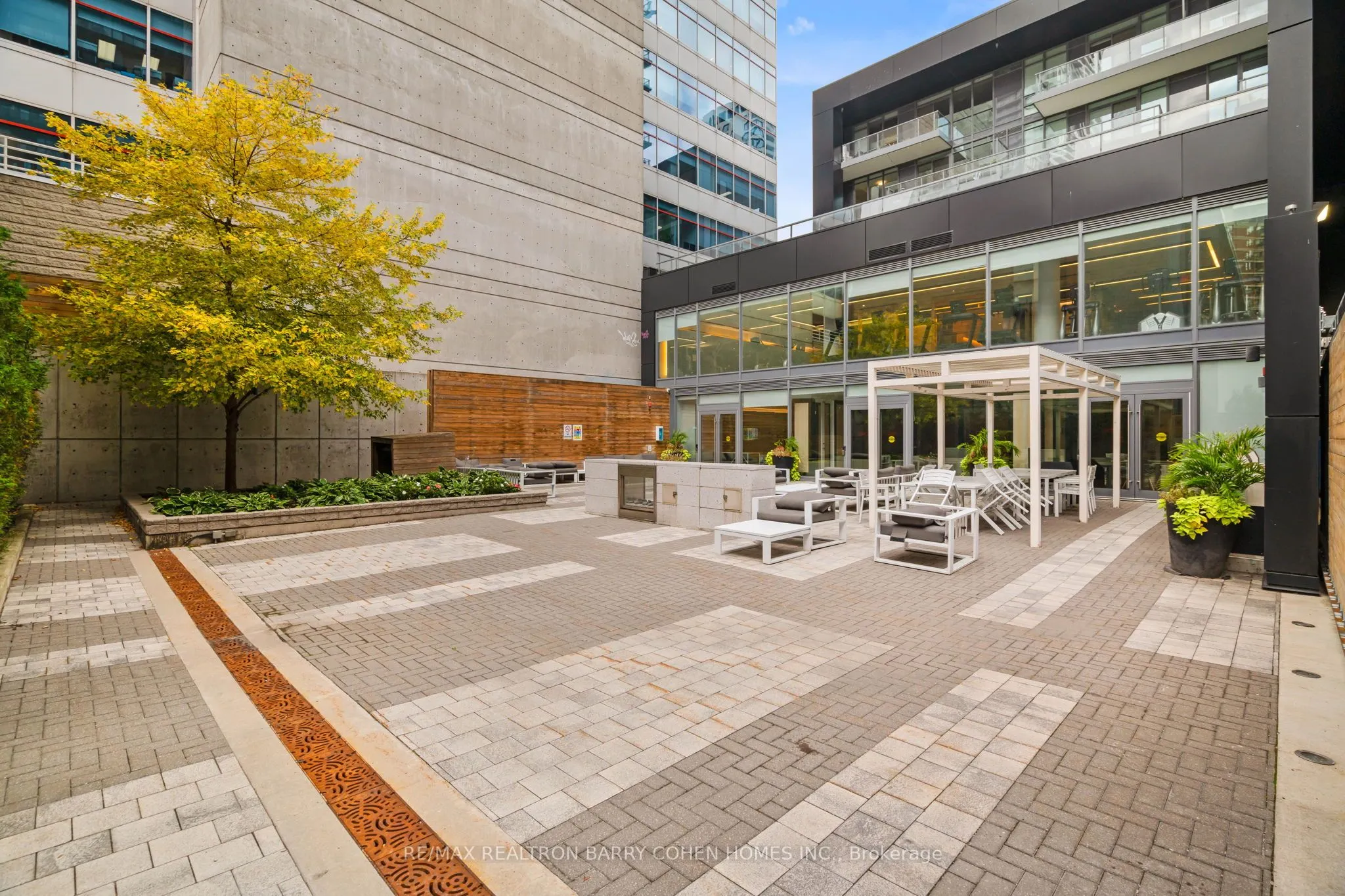 30 Roehampton Avenue, #603