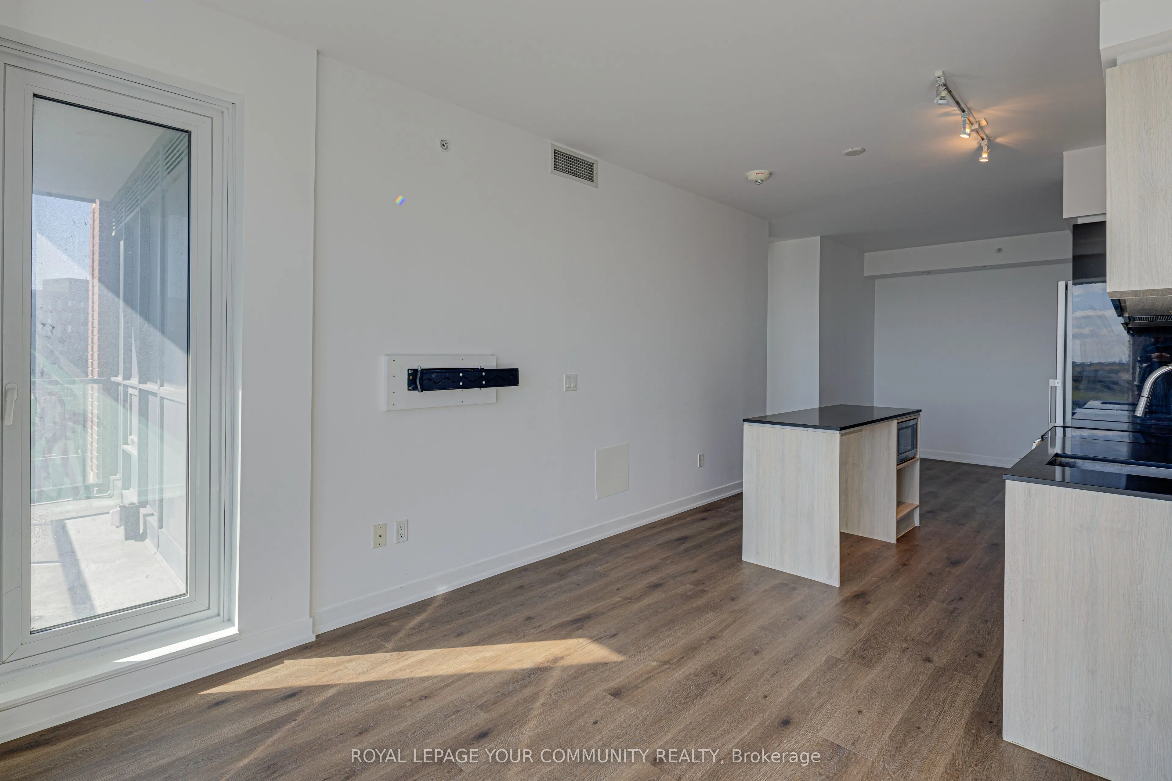 31 Tippett Road, #1023