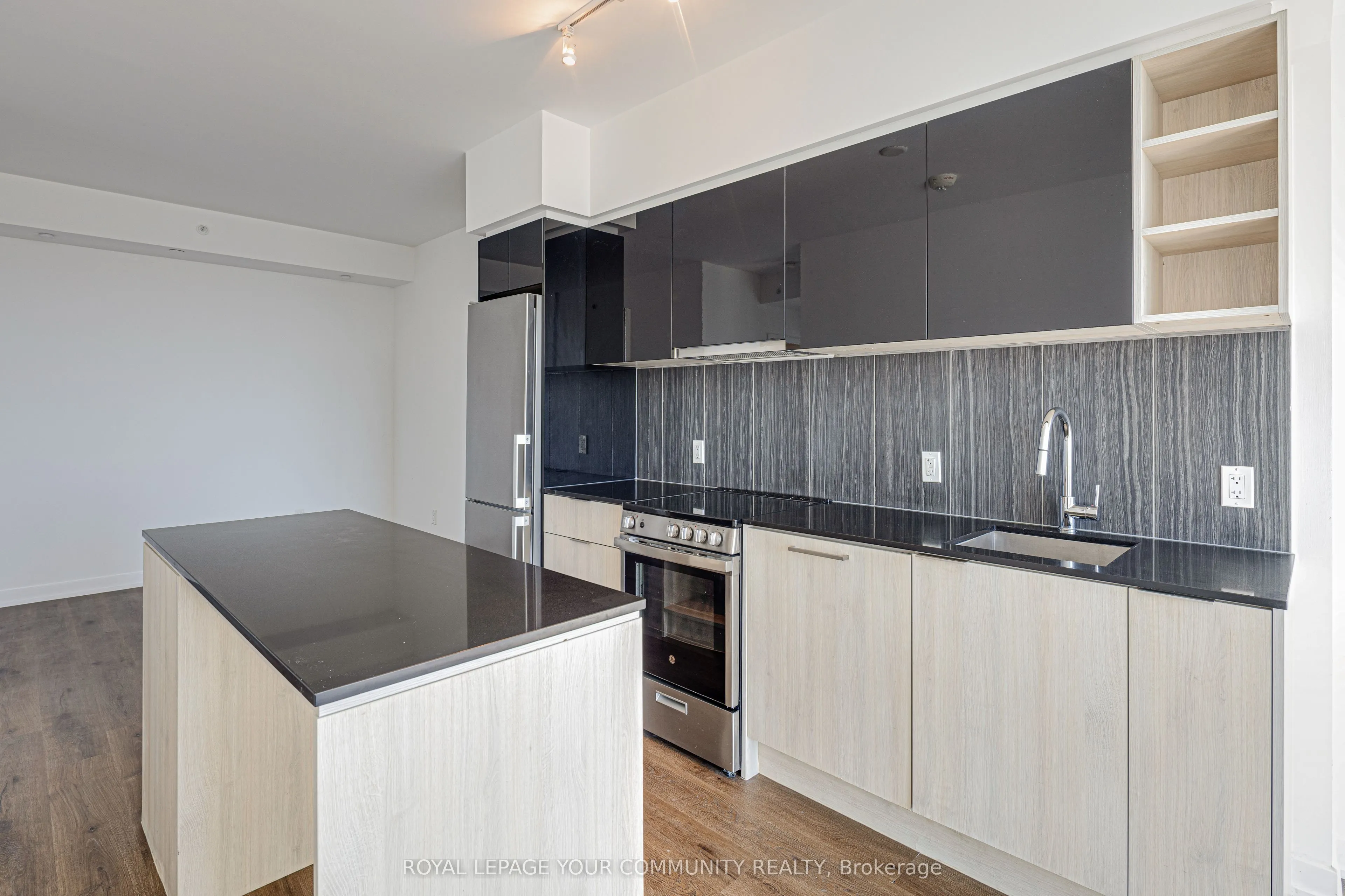 31 Tippett Road, #1023