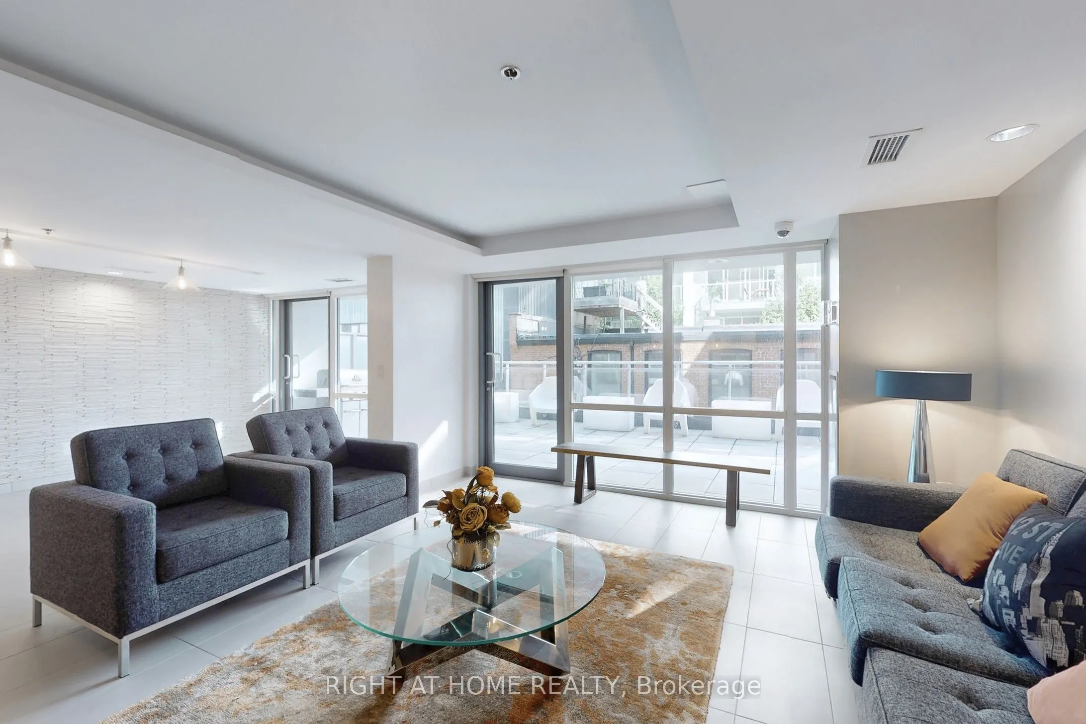 508 Wellington Street W, #Level 2 Party Room