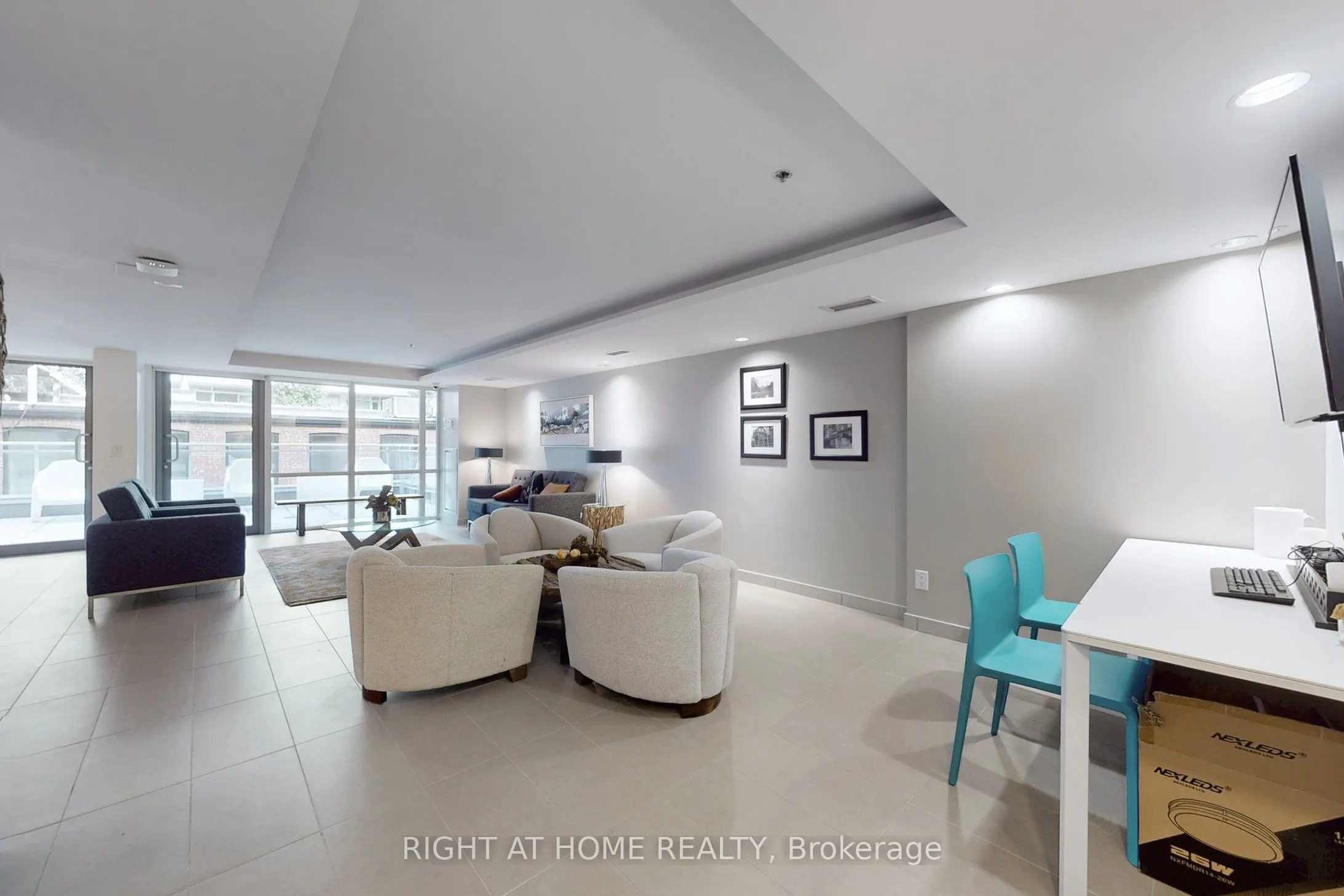 508 Wellington Street W, #Level 2 Party Room