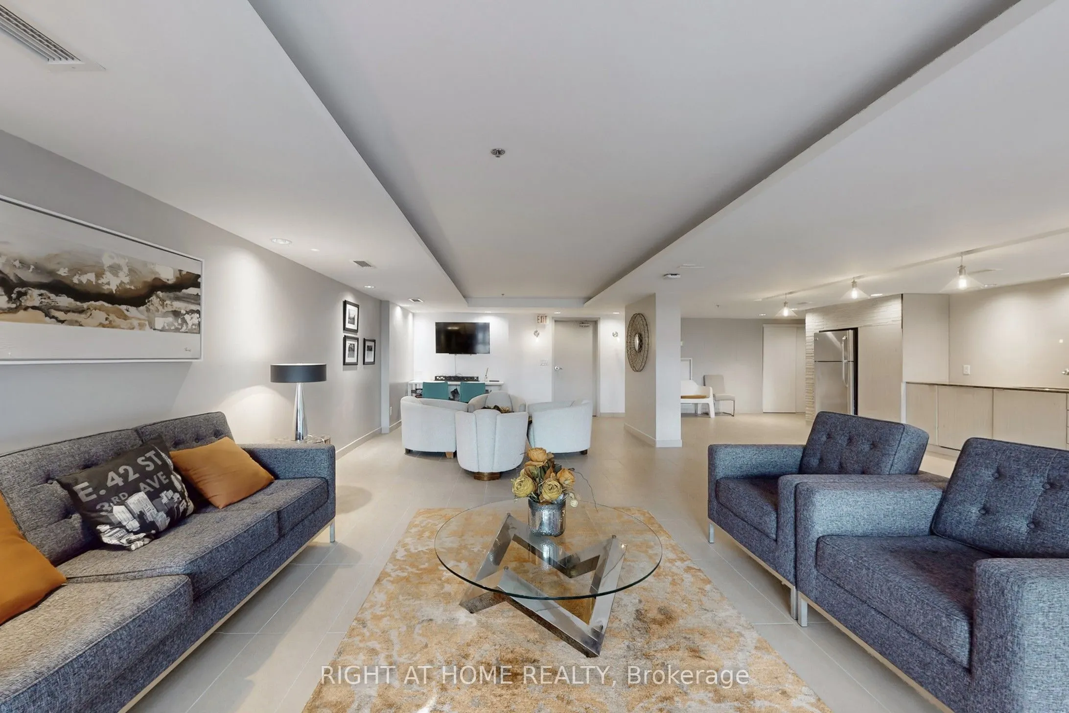 508 Wellington Street W, #Level 2 Party Room