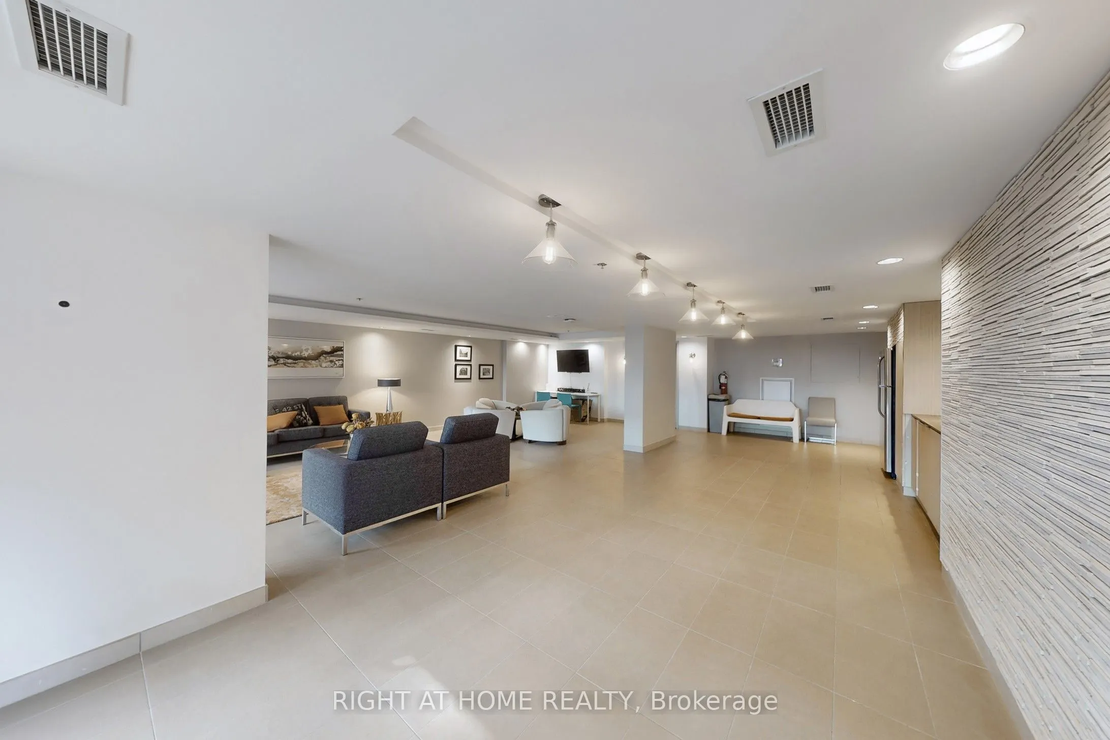 508 Wellington Street W, #Level 2 Party Room