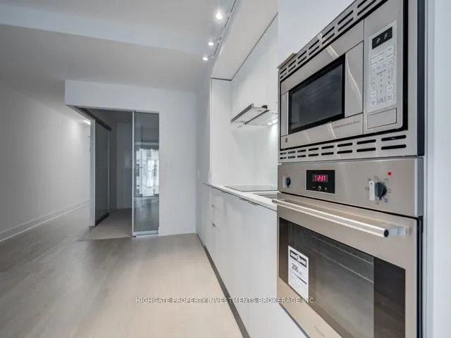 955 Bay Street, #618