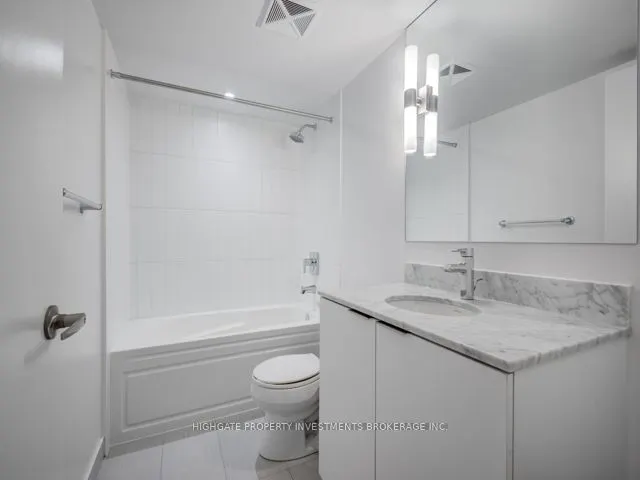 955 Bay Street, #618