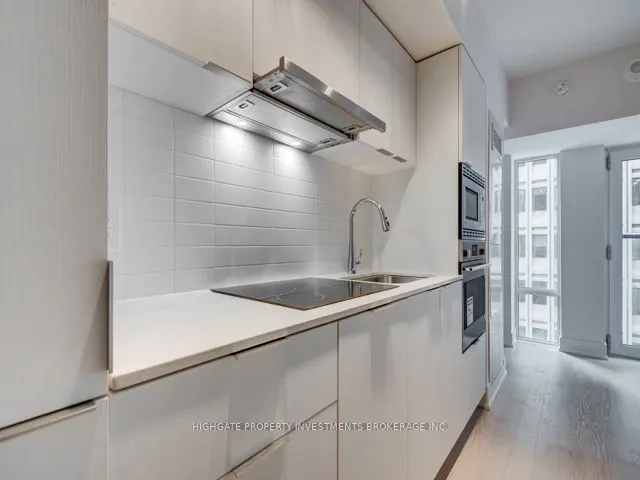 955 Bay Street, #618