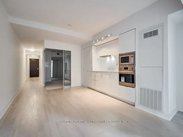 955 Bay Street, #618
