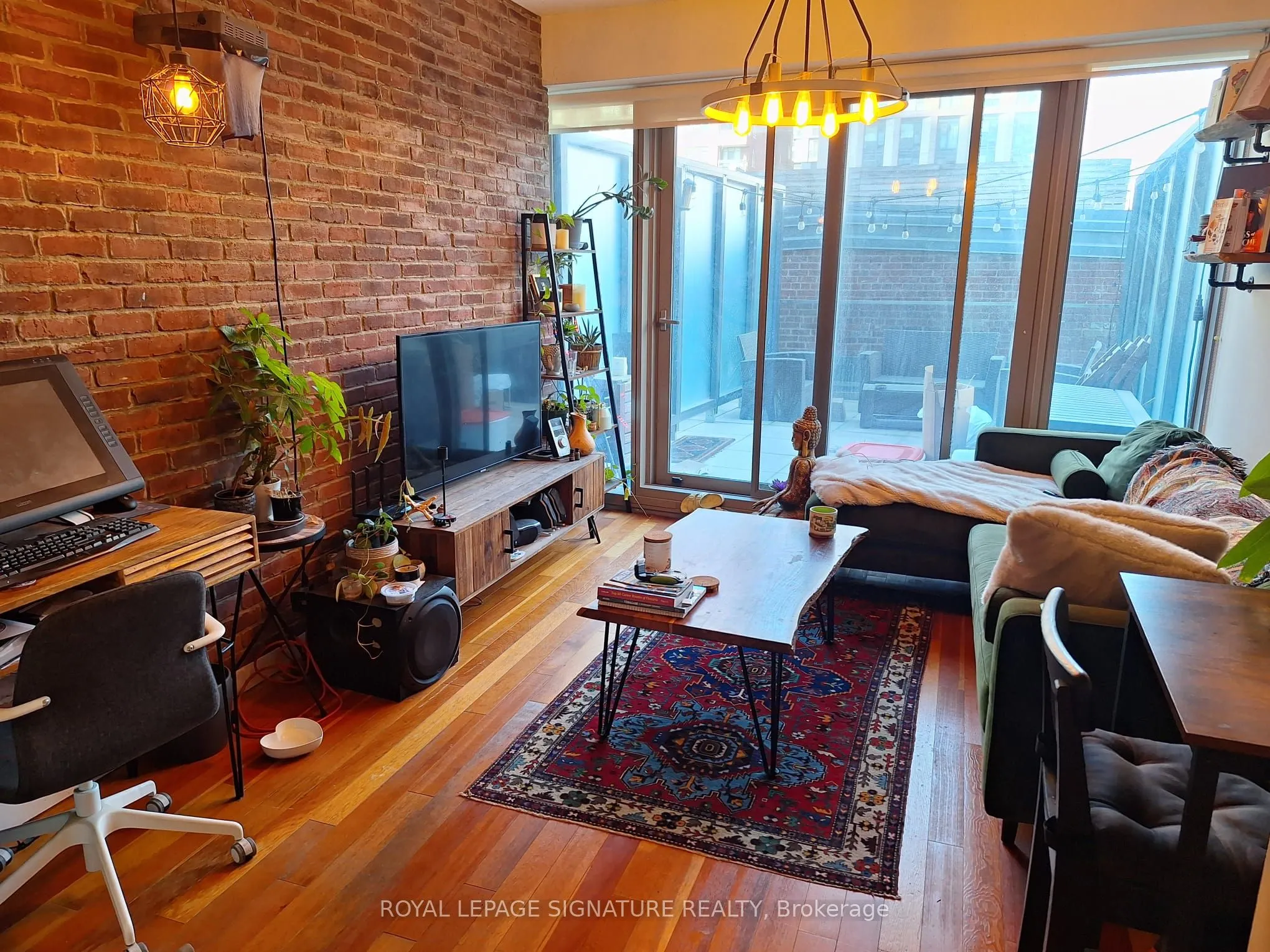 390 Cherry Street, #204
