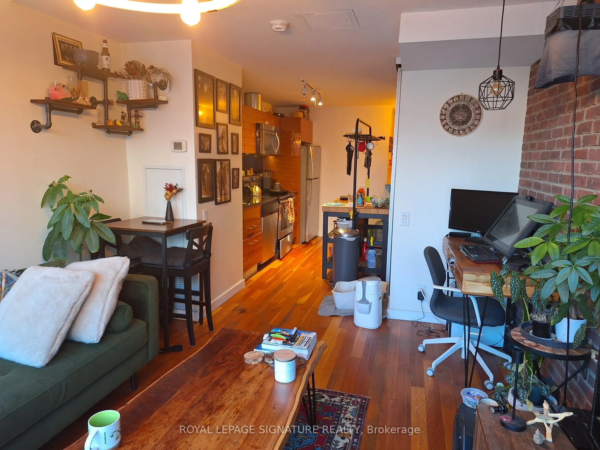 390 Cherry Street, #204